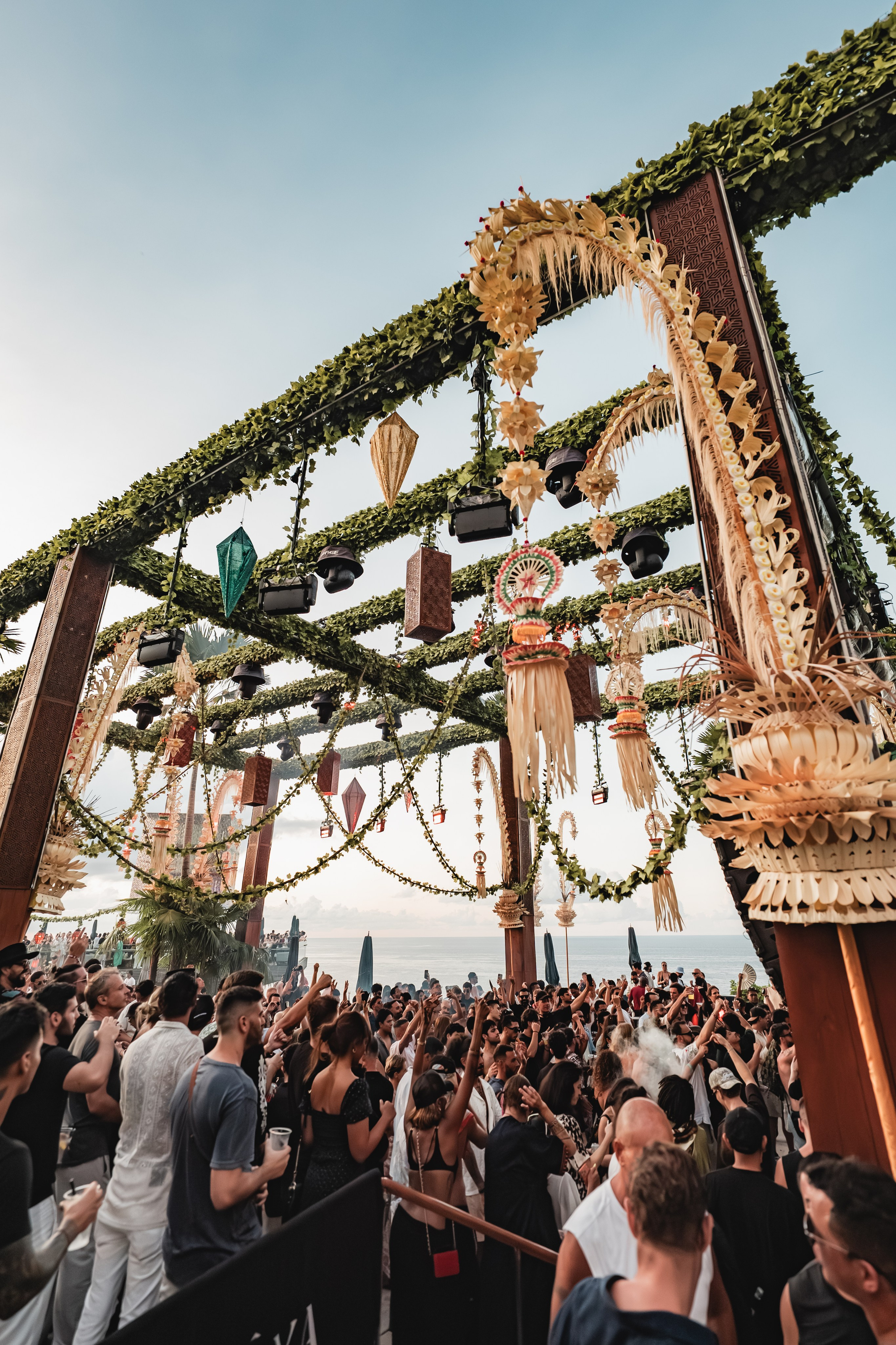 Jan Blomqvist, Damian Lazarus, Ame DJ performance in Savaya, Bali. Коммьюнити фотограф, Москва, Сергей Зворыгин