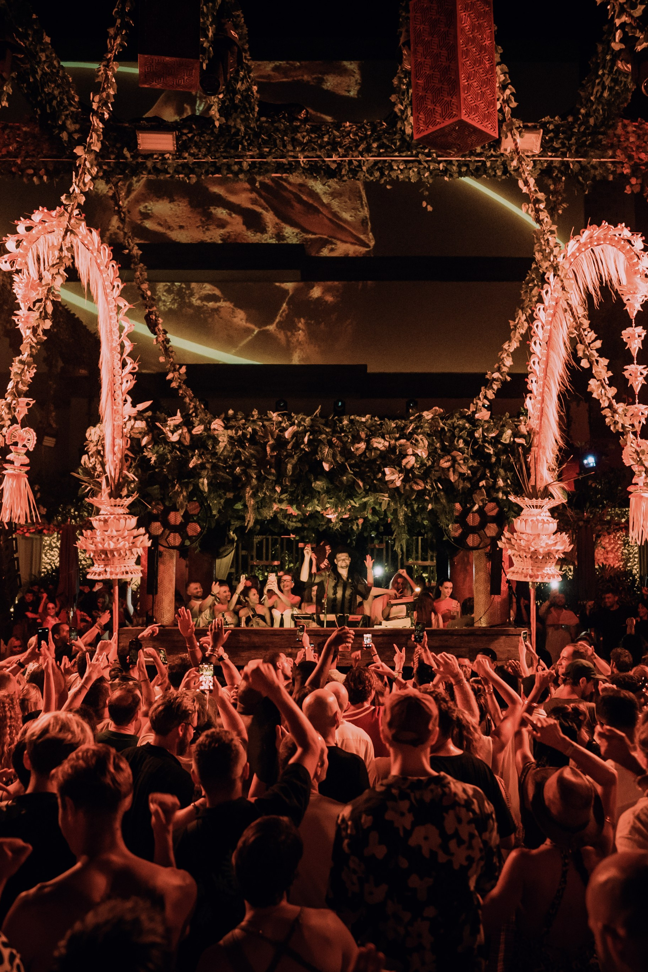 Monolink, electronic music producer performance in Savaya, Bali. Коммьюнити фотограф, Москва, Сергей Зворыгин