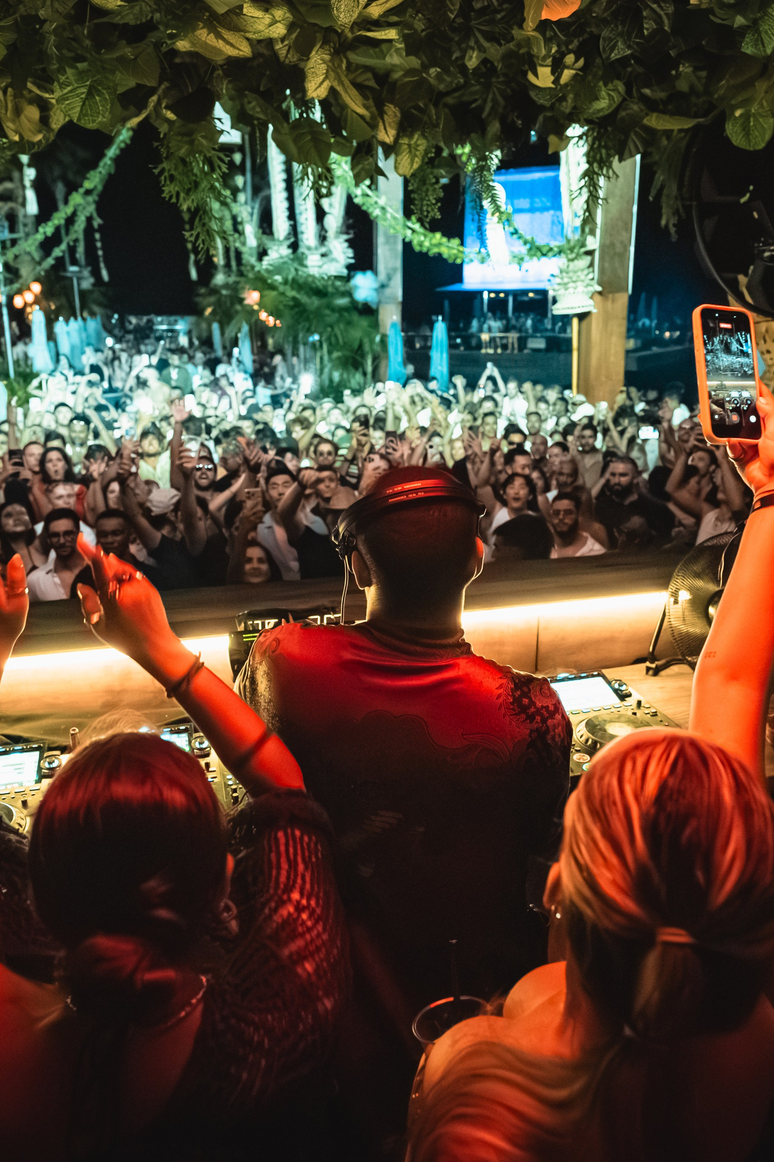 Vintage Culture, Brazilian DJ and record producer performance in Savaya, Bali. Коммьюнити фотограф, Москва, Сергей Зворыгин