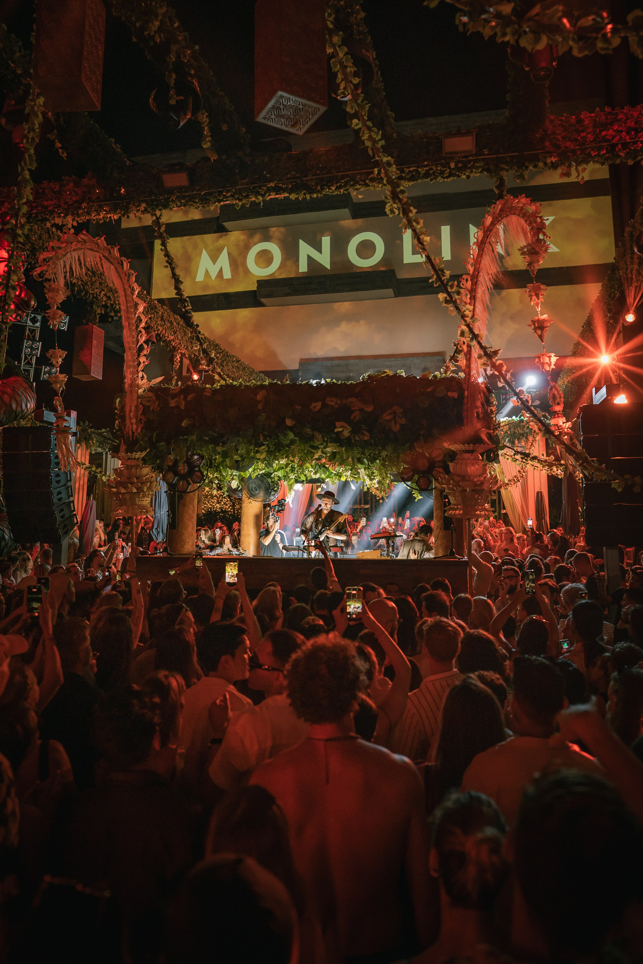 Monolink, electronic music producer performance in Savaya, Bali. Коммьюнити фотограф, Москва, Сергей Зворыгин