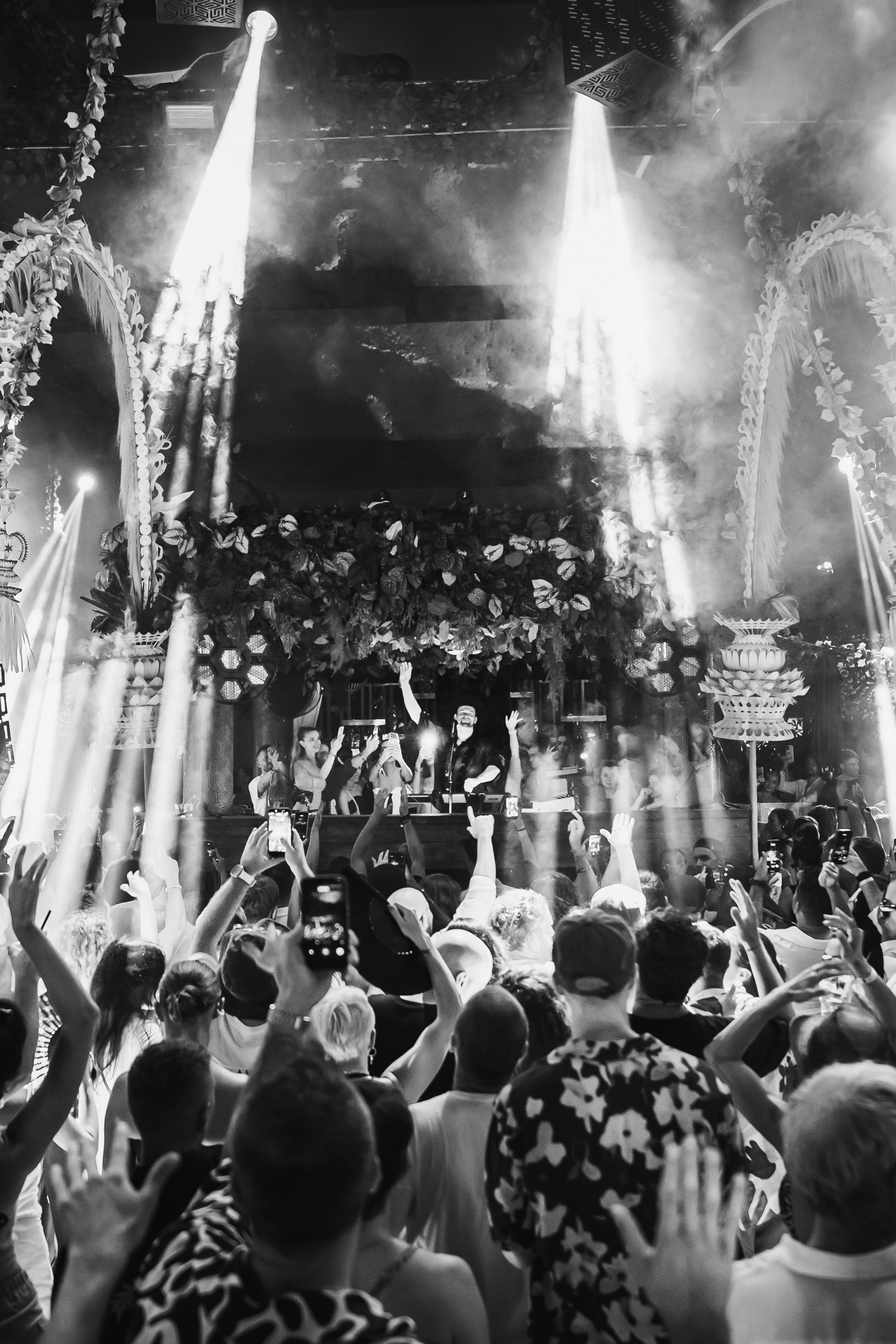 Monolink, electronic music producer performance in Savaya, Bali. Коммьюнити фотограф, Москва, Сергей Зворыгин