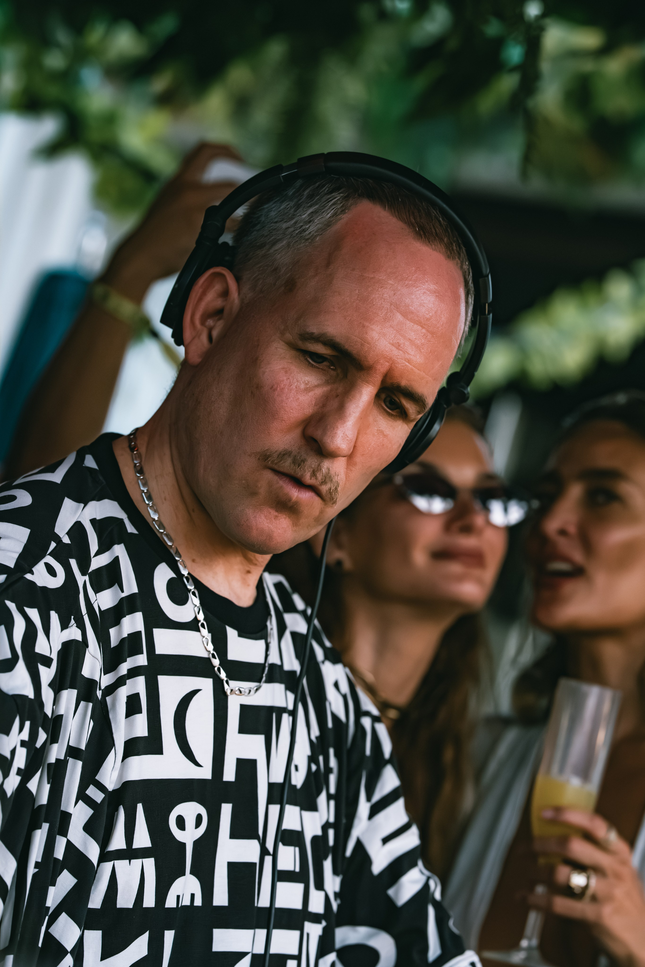Jan Blomqvist, Damian Lazarus, Ame DJ performance in Savaya, Bali. Коммьюнити фотограф, Москва, Сергей Зворыгин