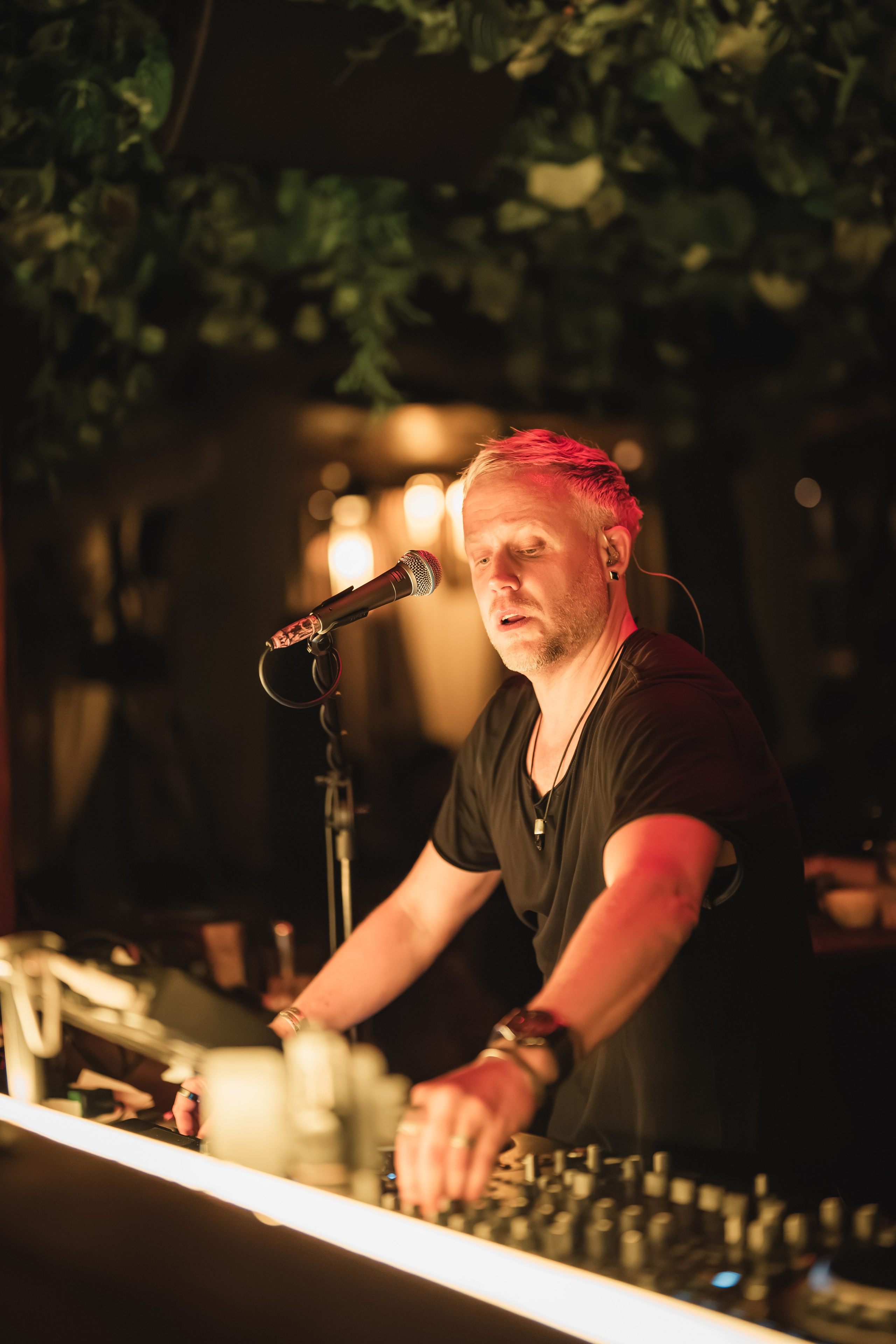 Jan Blomqvist, Damian Lazarus, Ame DJ performance in Savaya, Bali. Коммьюнити фотограф, Москва, Сергей Зворыгин