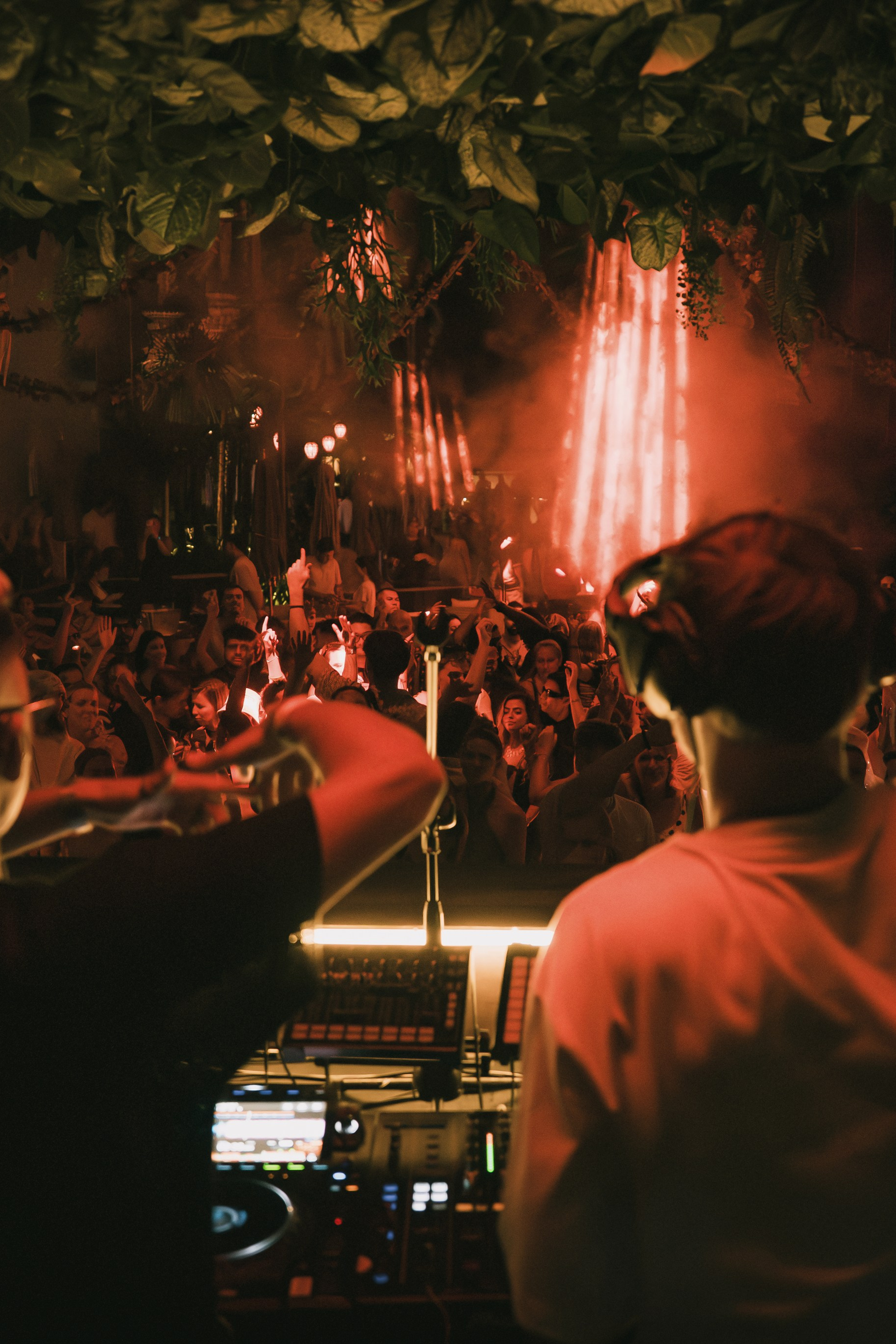 Monolink, electronic music producer performance in Savaya, Bali. Коммьюнити фотограф, Москва, Сергей Зворыгин