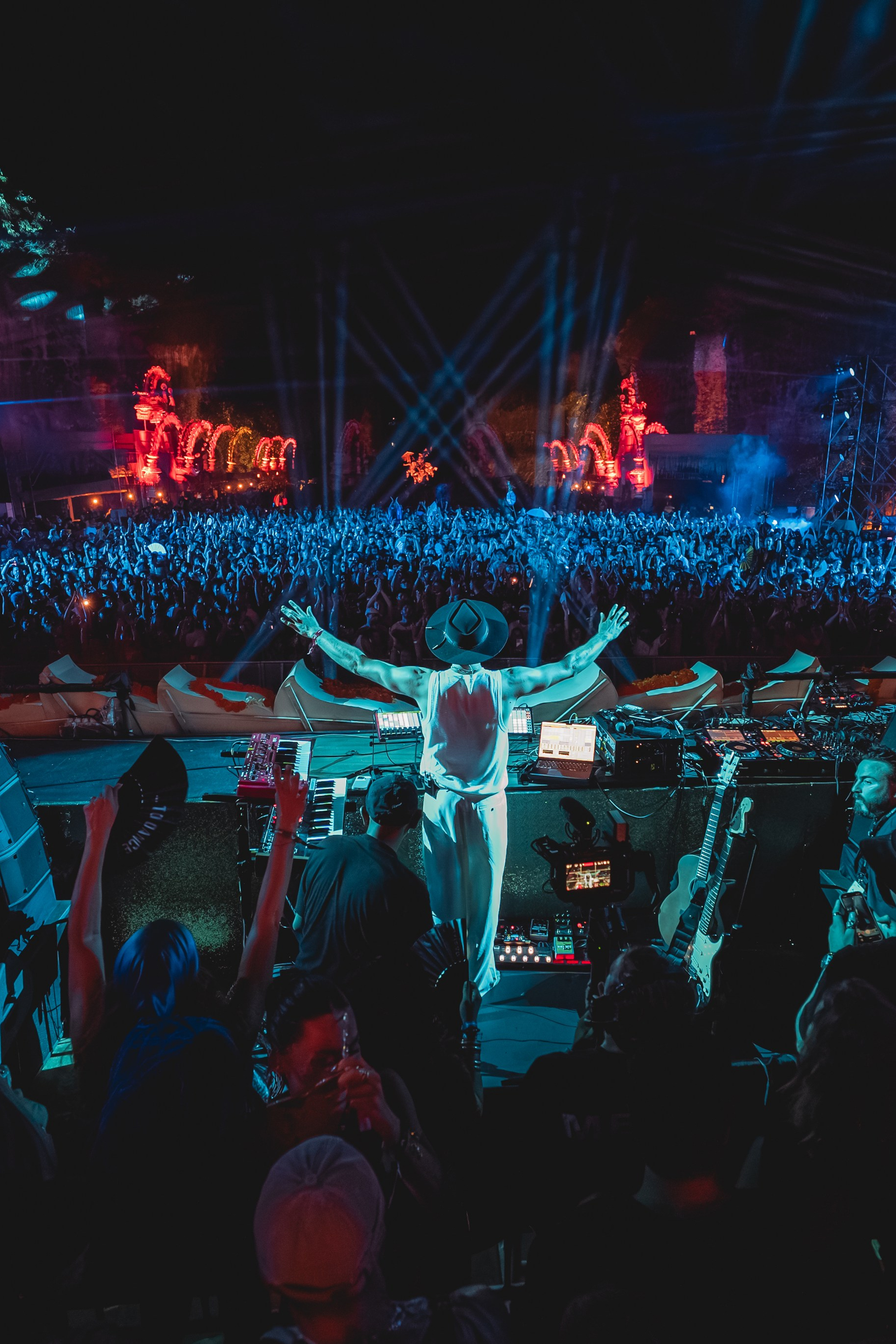 Day Zero Electronic music festival from Tulum, Bali 2026. Коммьюнити фотограф, Москва, Сергей Зворыгин
