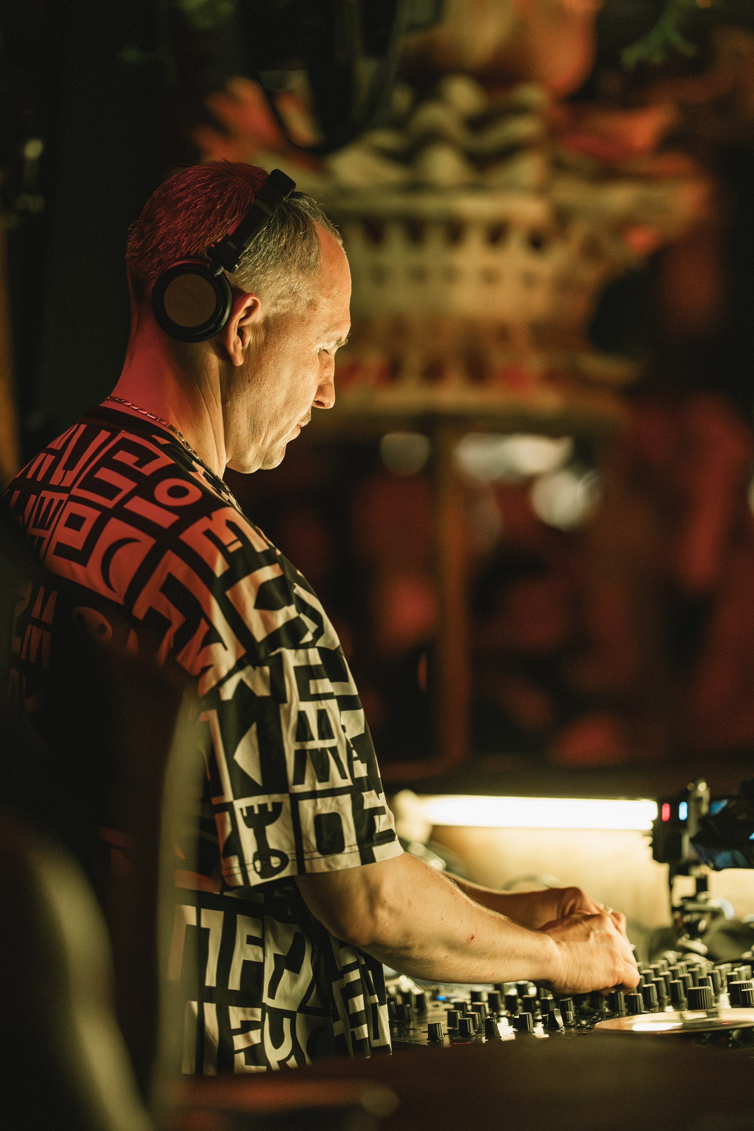 Jan Blomqvist, Damian Lazarus, Ame DJ performance in Savaya, Bali. Коммьюнити фотограф, Москва, Сергей Зворыгин
