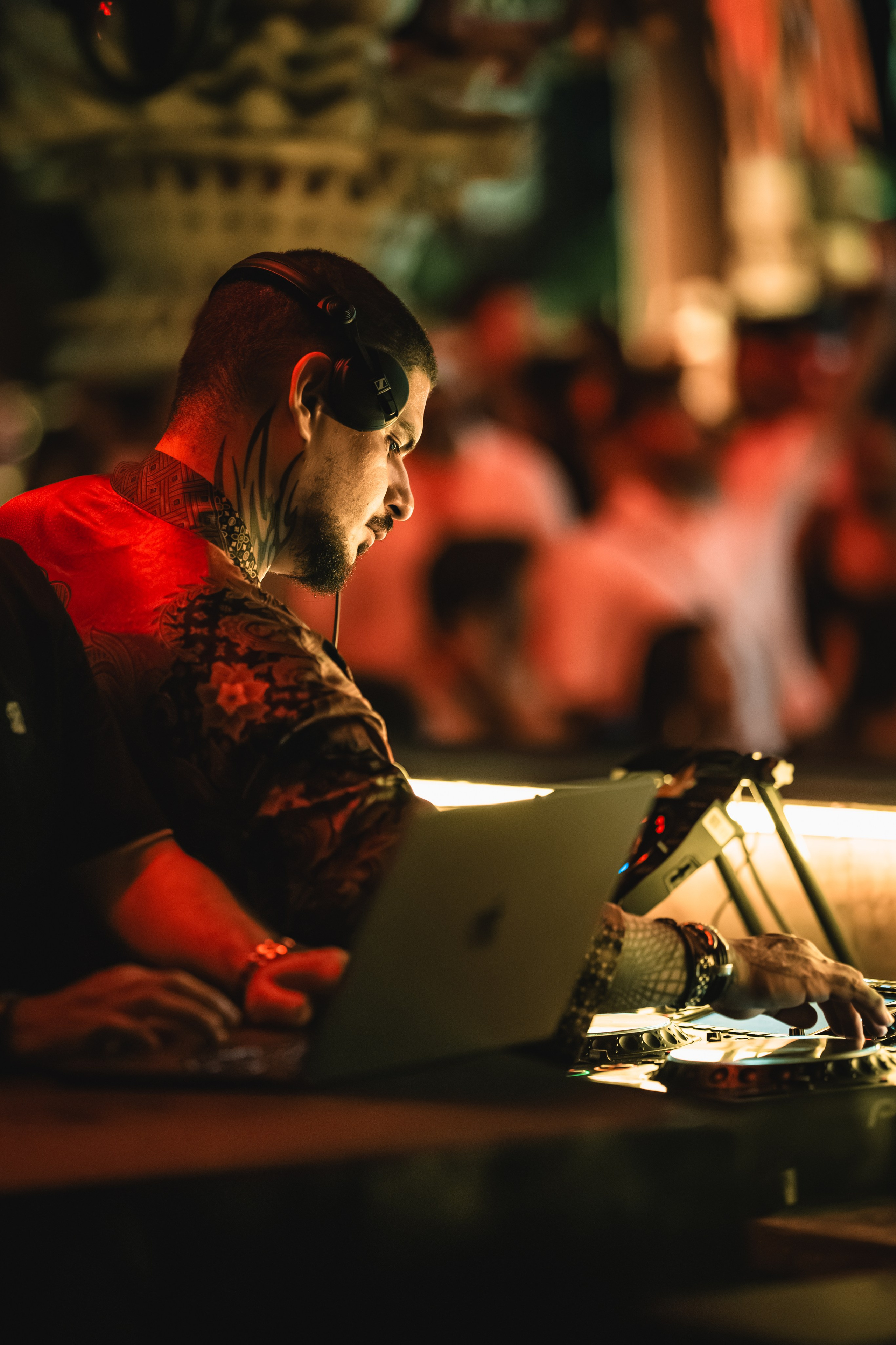 Vintage Culture, Brazilian DJ and record producer performance in Savaya, Bali. Коммьюнити фотограф, Москва, Сергей Зворыгин
