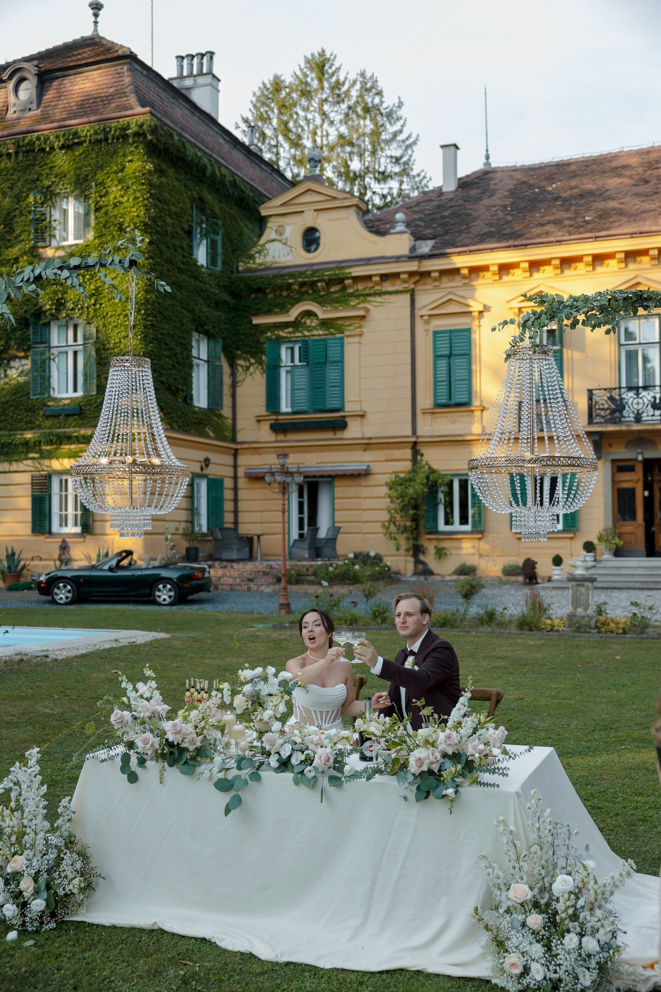 Timeless Romance: Gabriela & Martin's Wedding. Raw Studio: Capturing Elegant weddings accross Europe