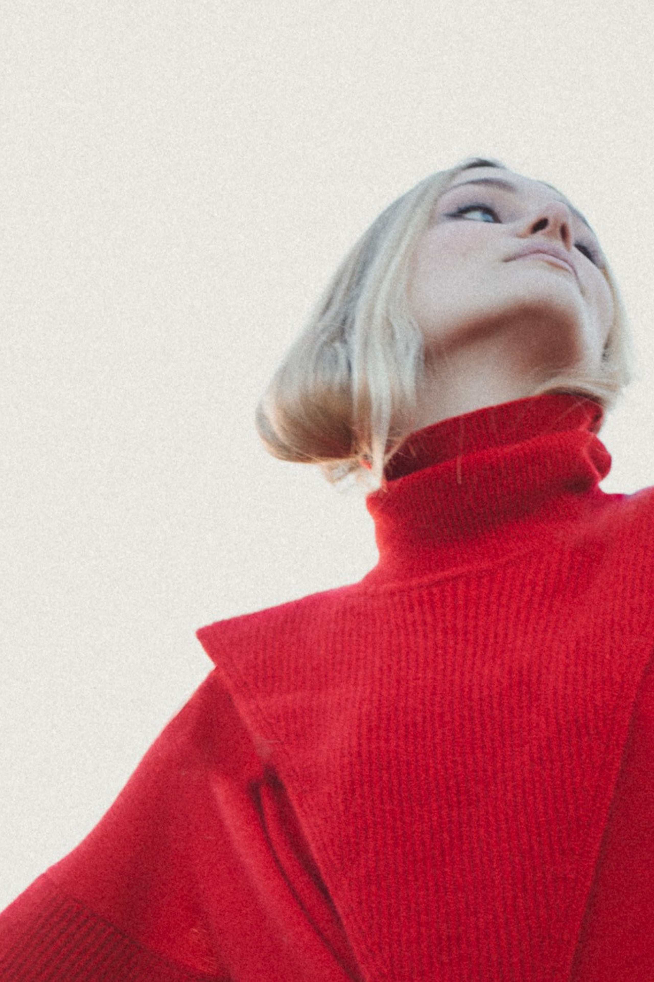 Featured in Harper’s Bazaar Netherlands: My Experience at Rome Fashion Week. Elizaveta Razumova | Fotografa Cinematica per Love Story, Matrimoni e Ritratti