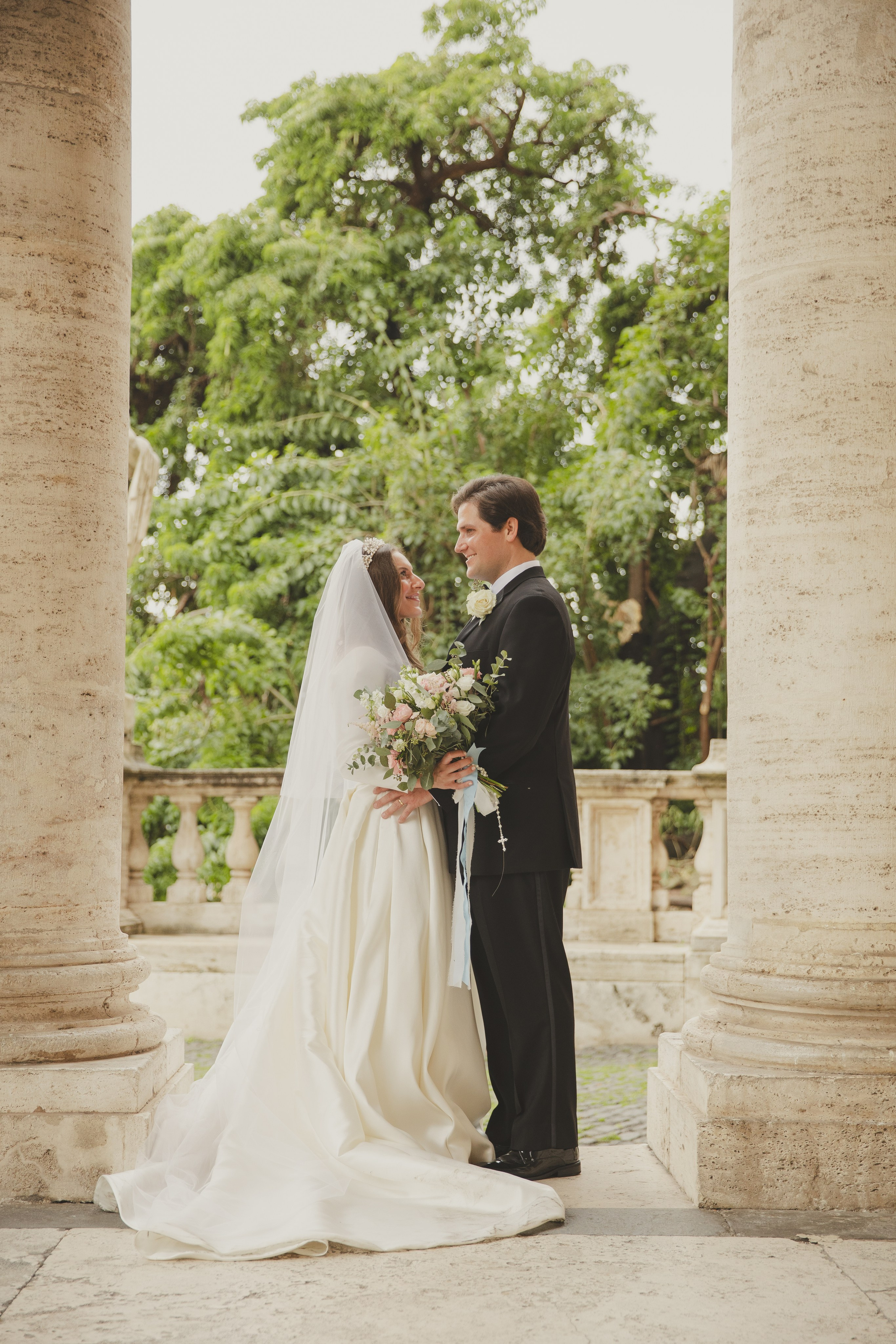 Featured in Harper’s Bazaar Netherlands: My Experience at Rome Fashion Week. Elizaveta Razumova | Fotografa Cinematica per Love Story, Matrimoni e Ritratti