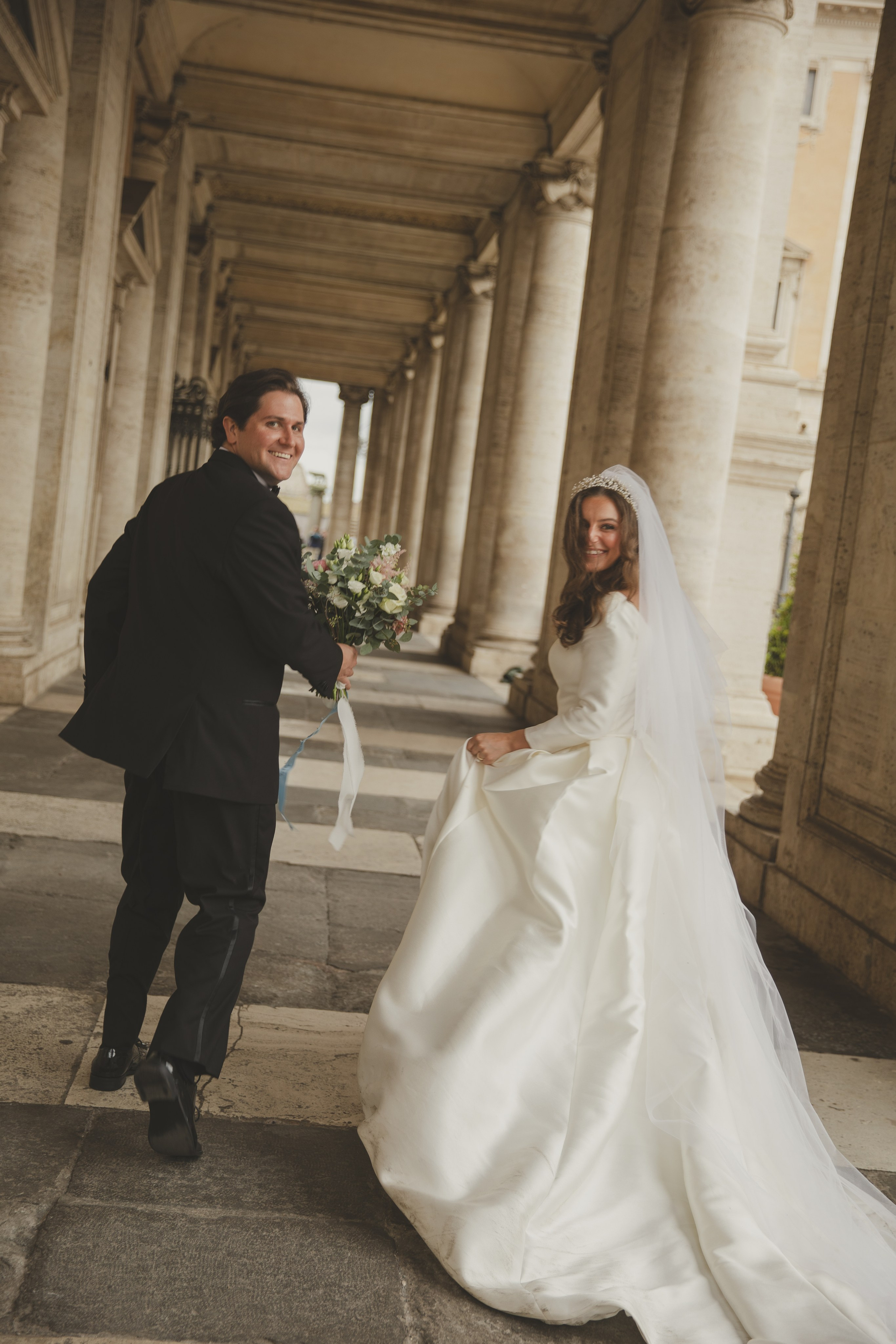 Featured in Harper’s Bazaar Netherlands: My Experience at Rome Fashion Week. Elizaveta Razumova | Fotografa Cinematica per Love Story, Matrimoni e Ritratti
