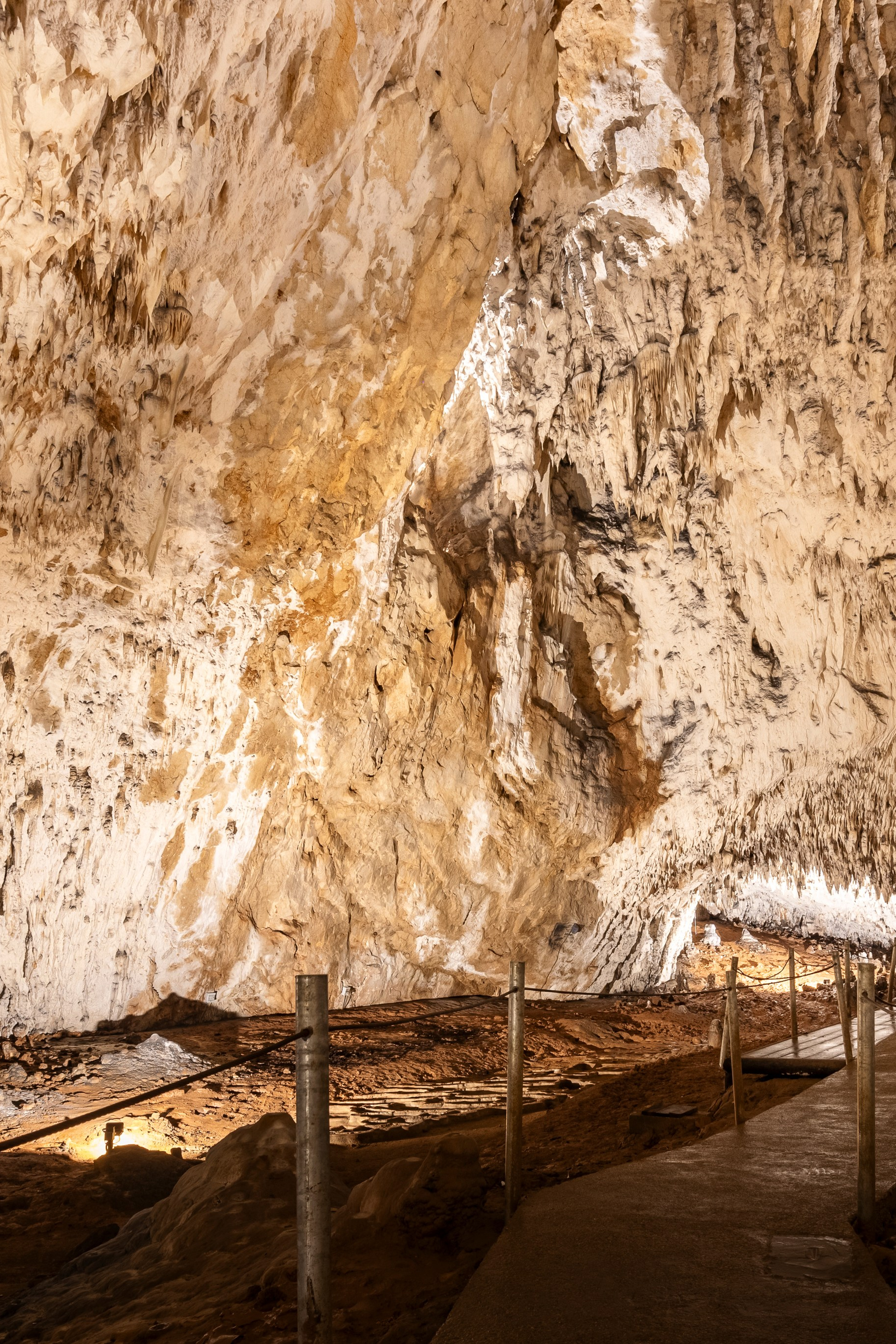 Photography Stories & Behind the Scenes – Sarajevo Projects. Namir Čomaga — fotograf iz Sarajeva, portreti, tradicija i kultura u fokusu objektiva