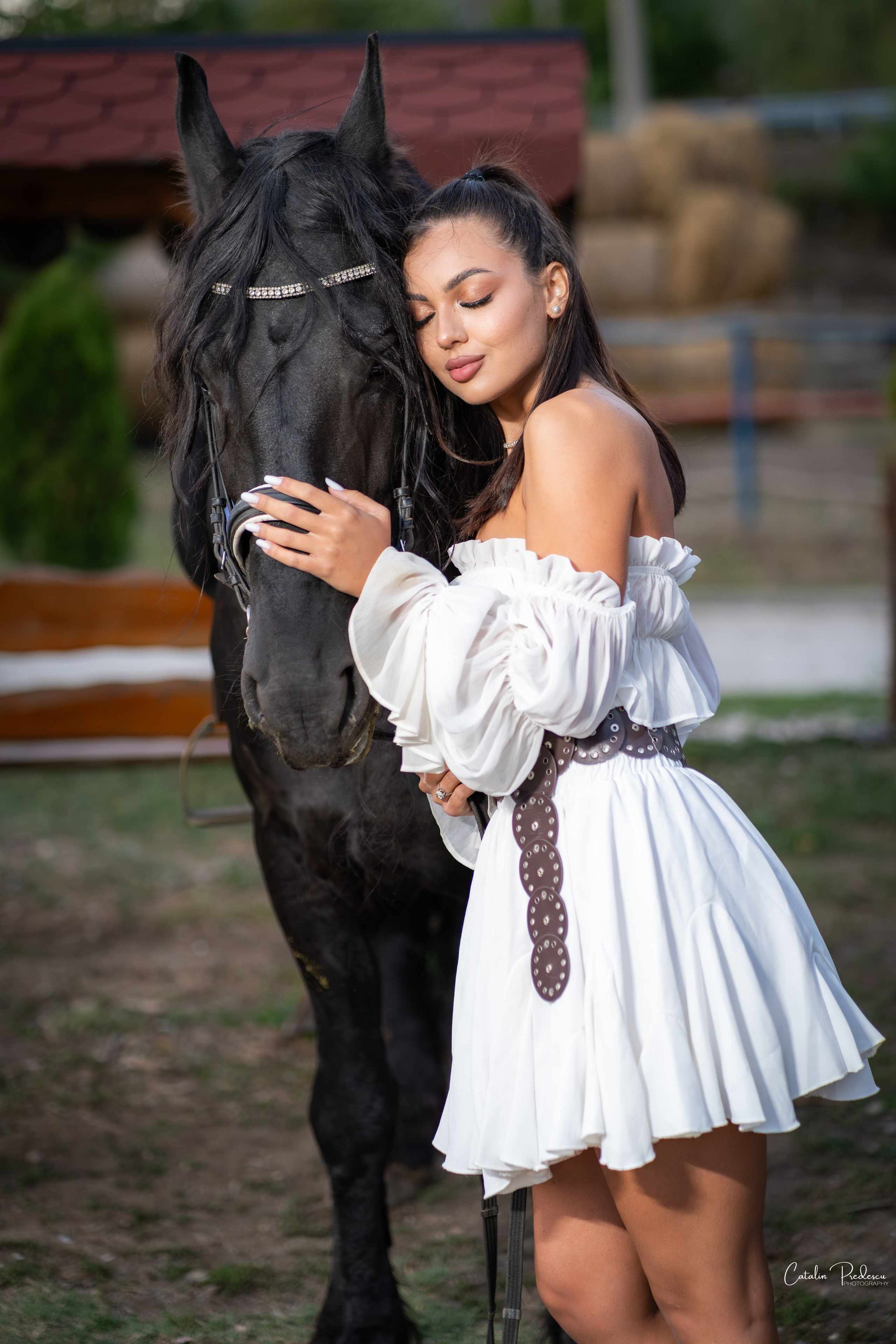 Cununia civilă a lui Tudor și Mădălina – eleganță, emoție și lumină. Fotograf de evenimente, portret si lifestyle