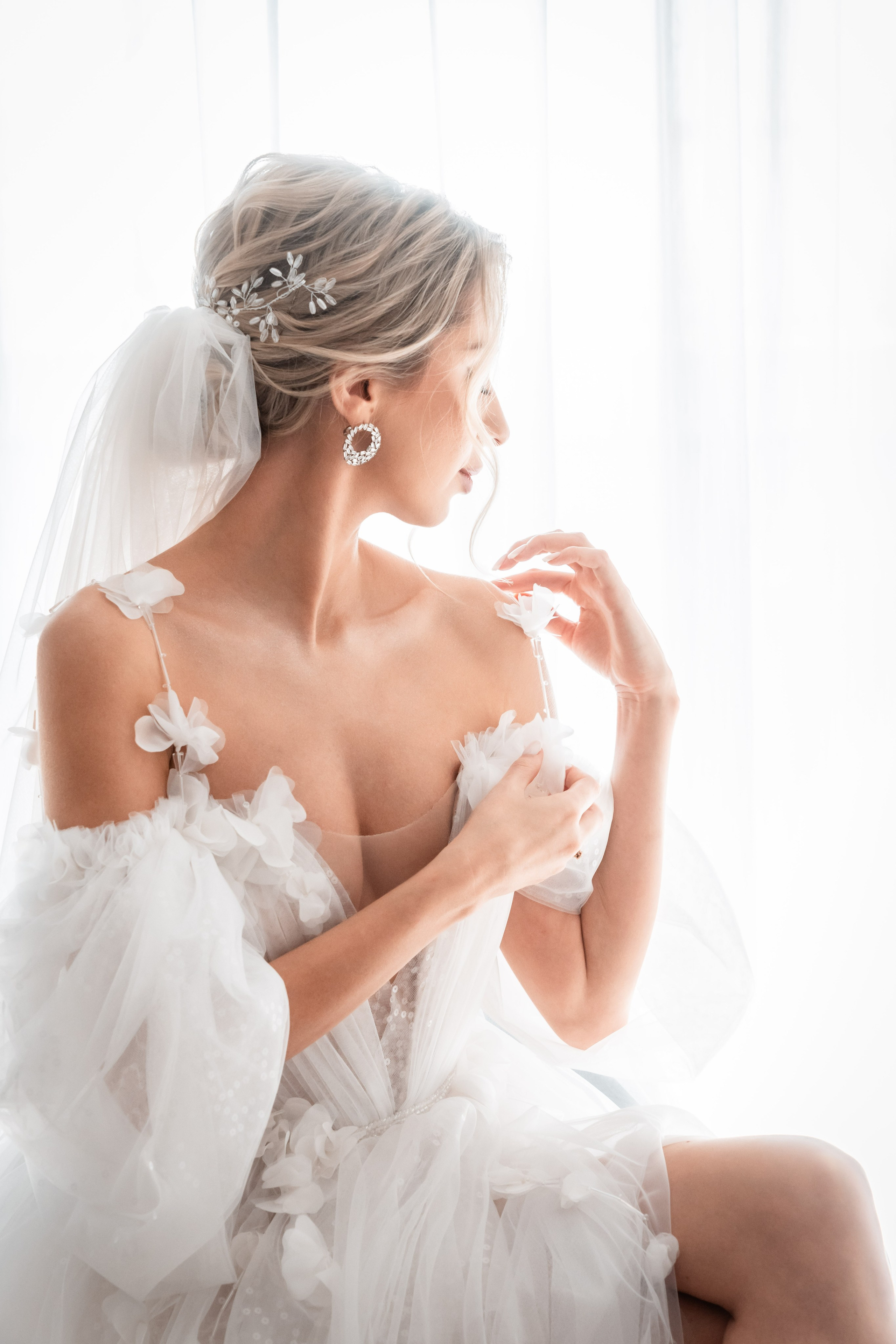 Adoro.Pro|Editorial wedding photography & films in Greece and beyond by Andriy Doroshkevych