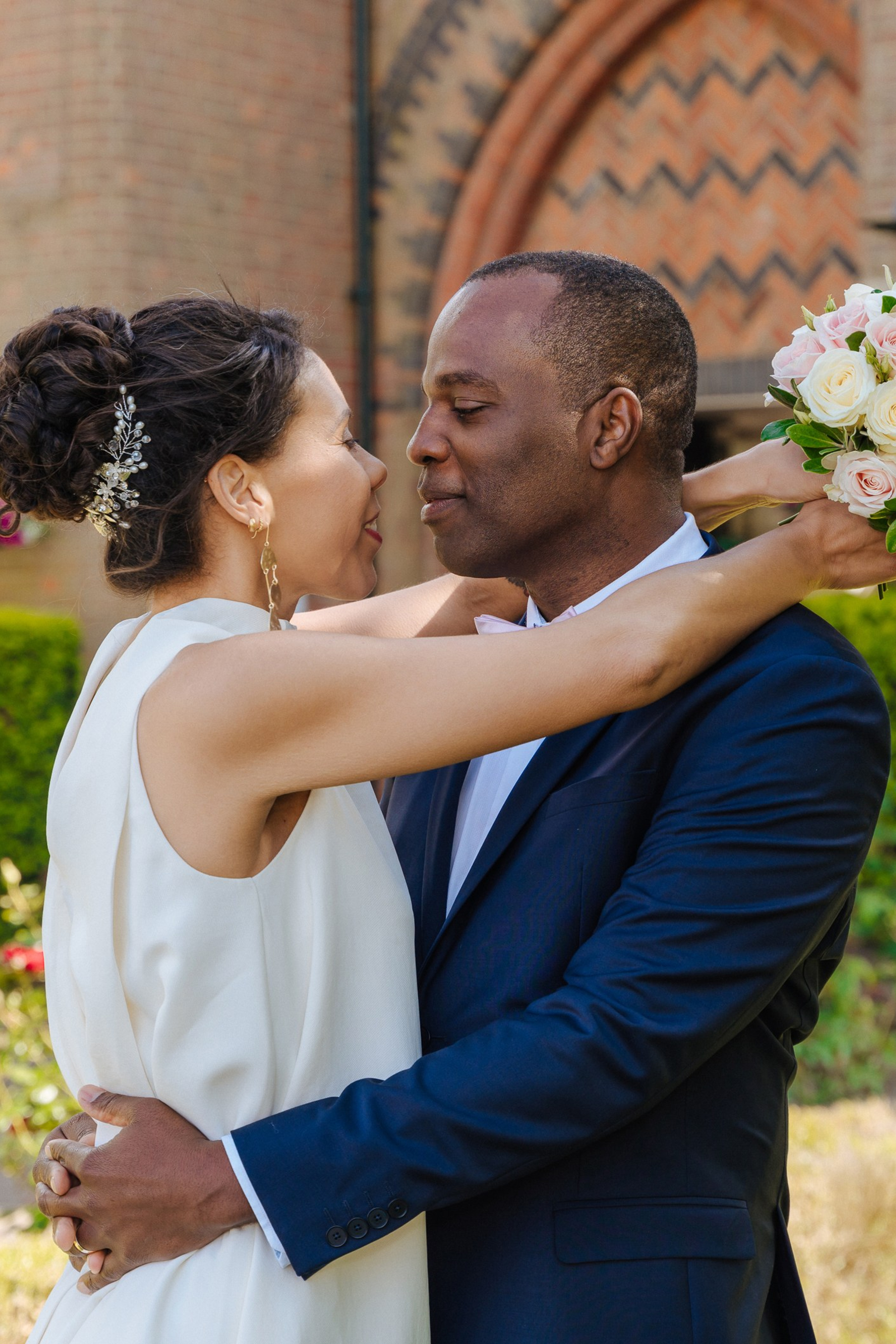 Wedding ceremony at Wandsworth town Hall. Photographer in England Ekaterina Romanova