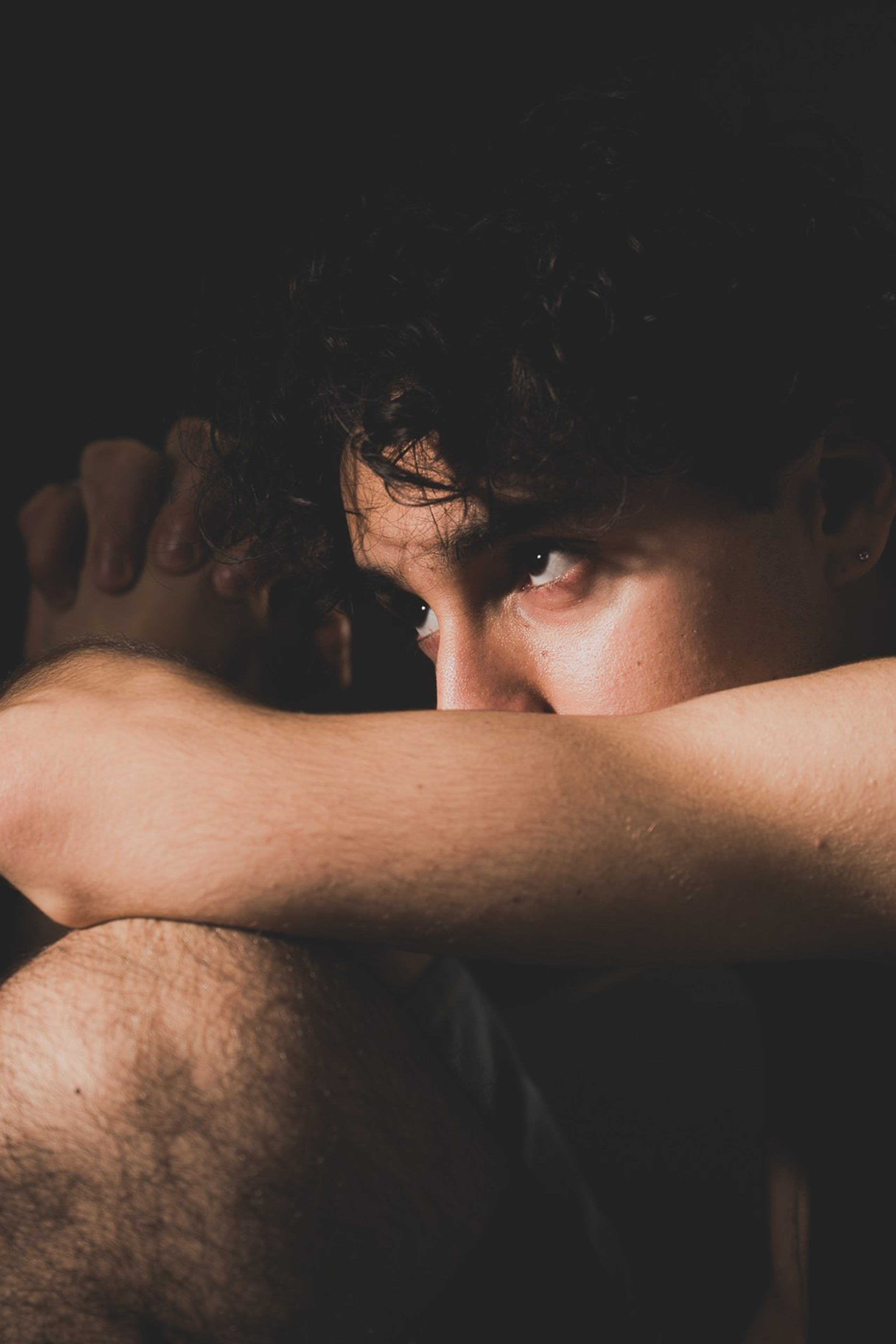 Silent Intervals – En undersökning av kropp, rum och tystnad | Elli Asker