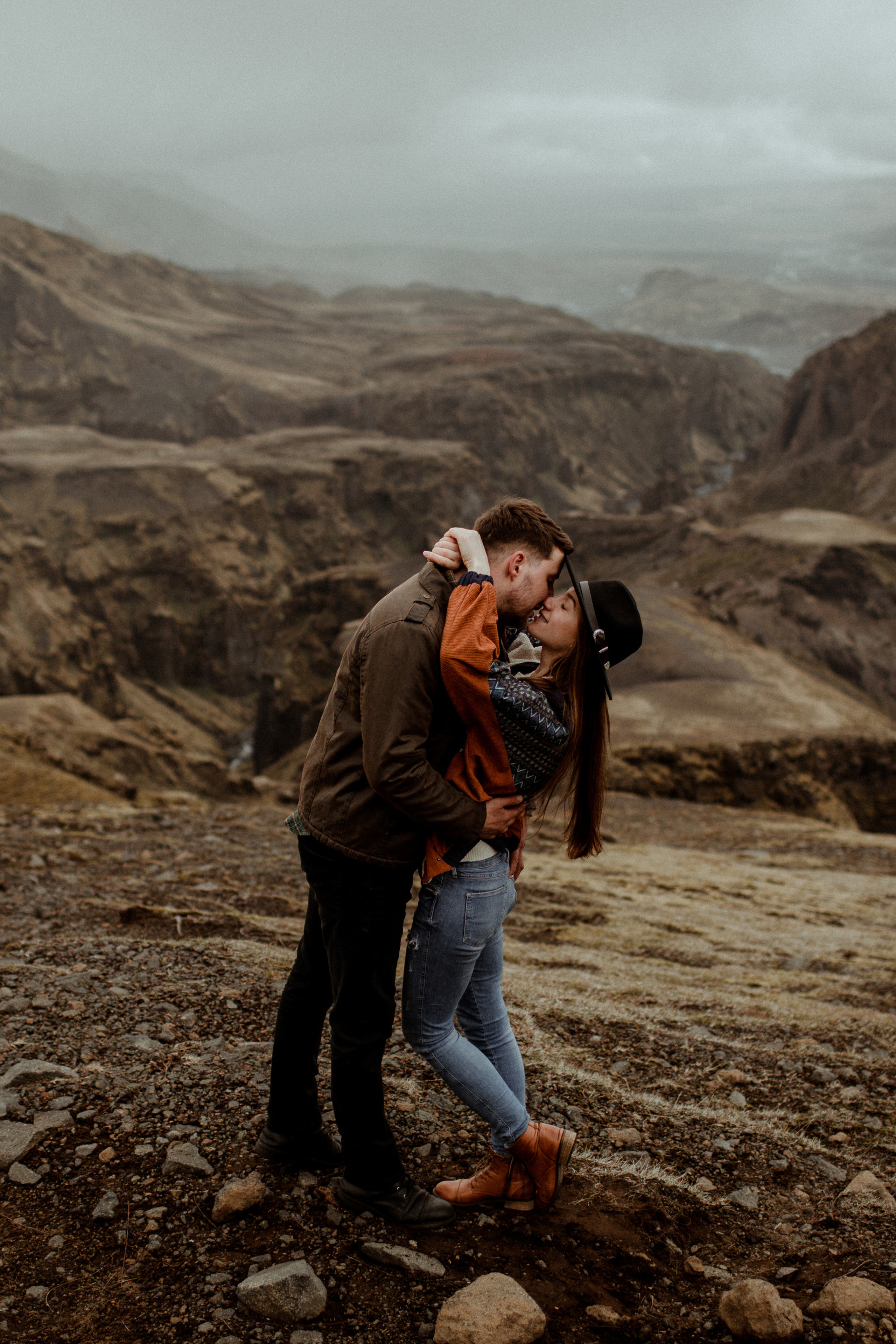 Hiking photoshoot in highlands of Iceland