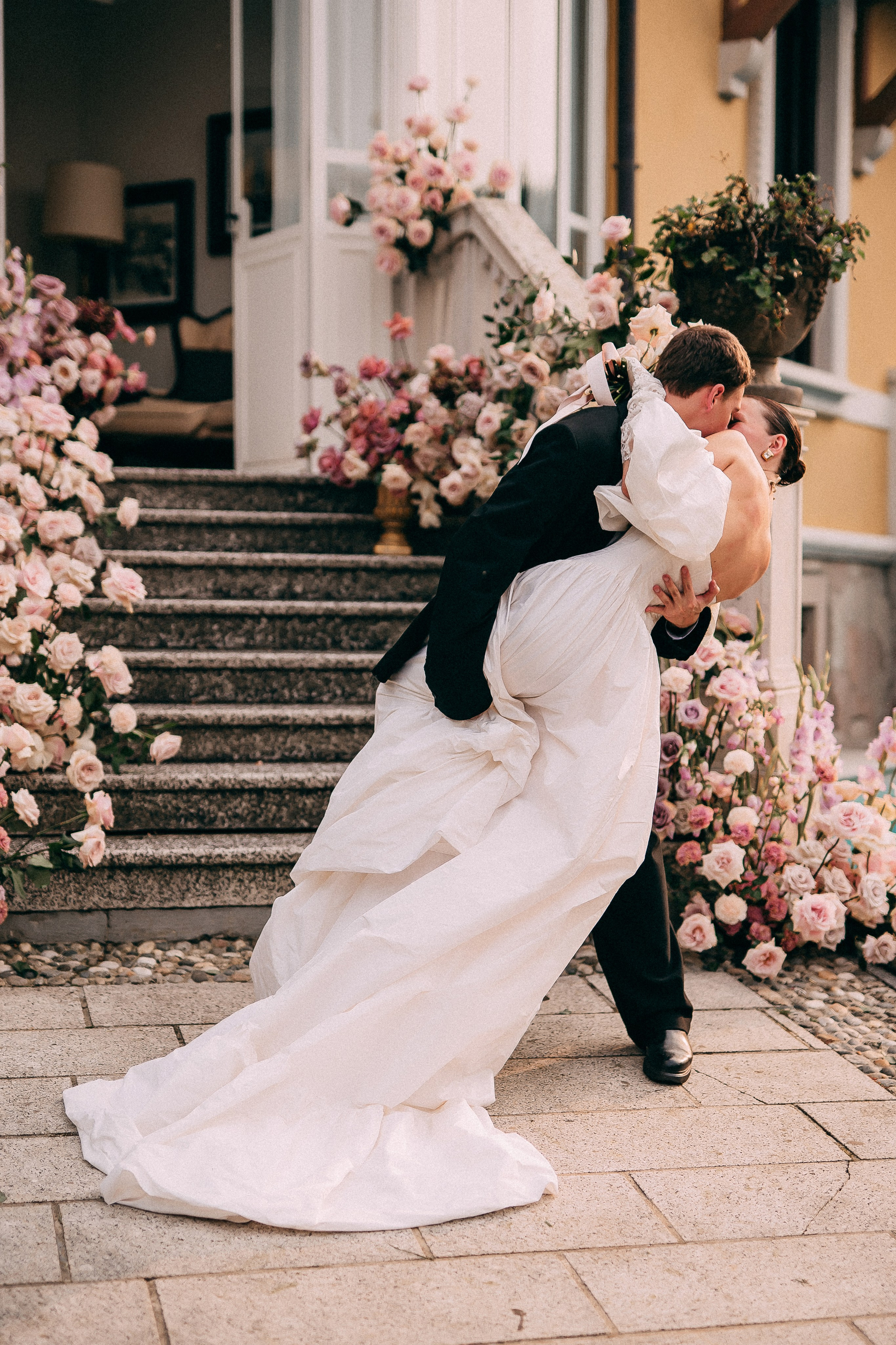 Elopement vs Traditional Wedding: Which Is Right for You? | Diana Bond