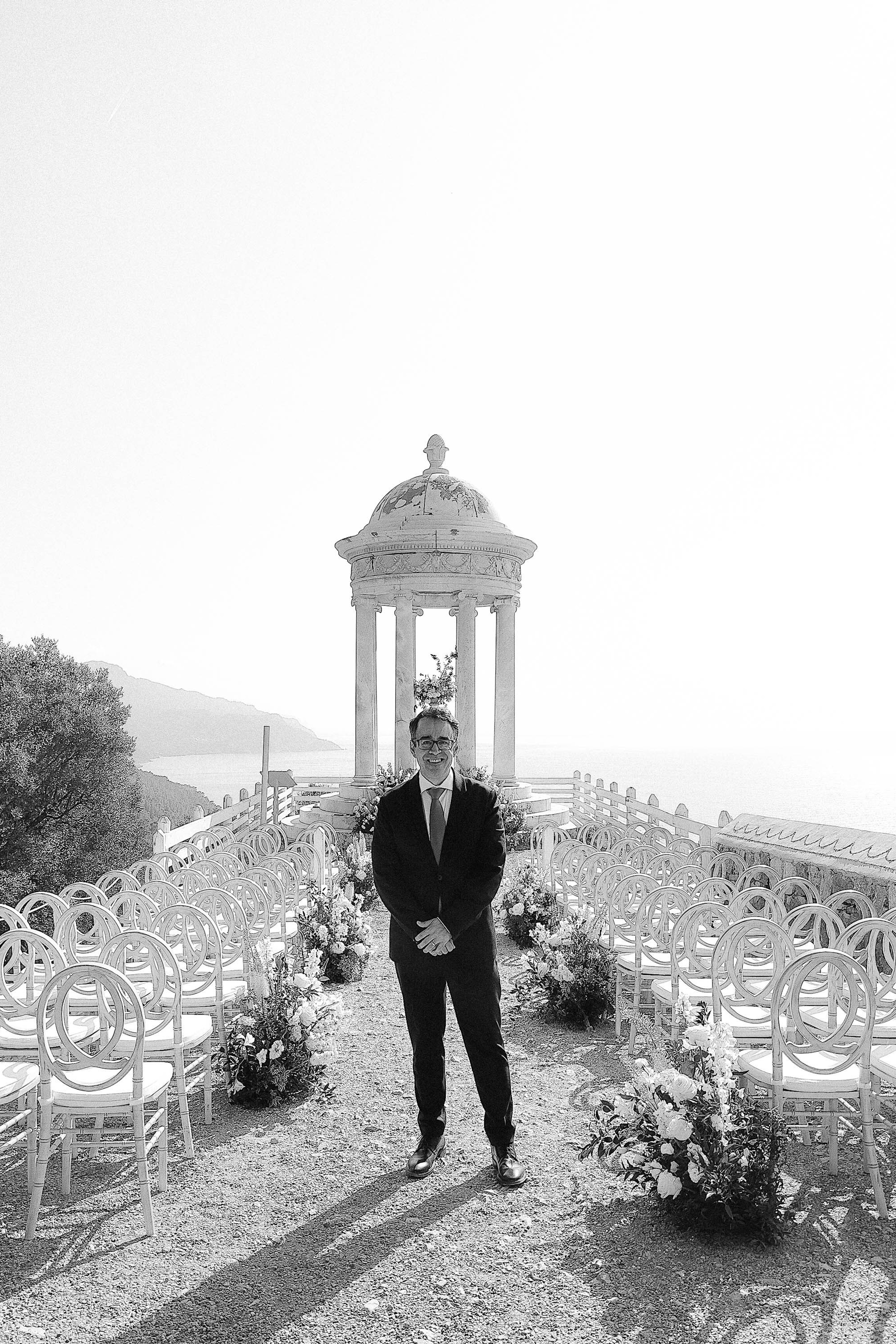 An American Wedding Ceremony in Mallorca: Jessie & Amish at Son Marroig