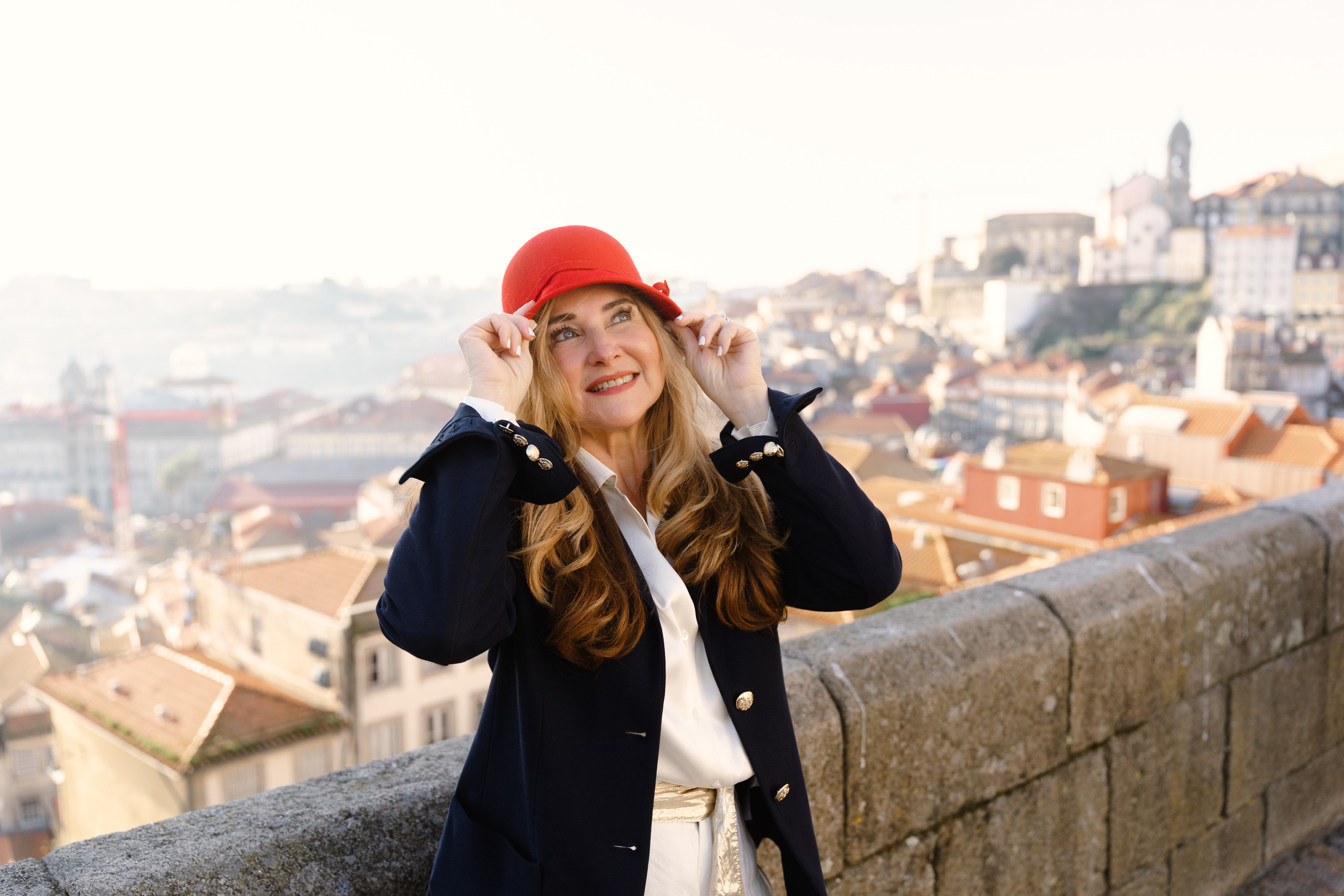 BEST TIME FOR A PHOTOSHOOT IN PORTO: SEASONS, LIGHT & CROWDS