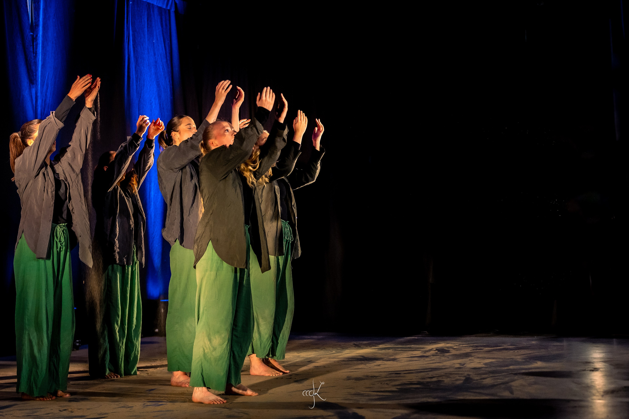 Caledonian Society at the Cathedral. Expect Miracles Photography by Kate & Andrew