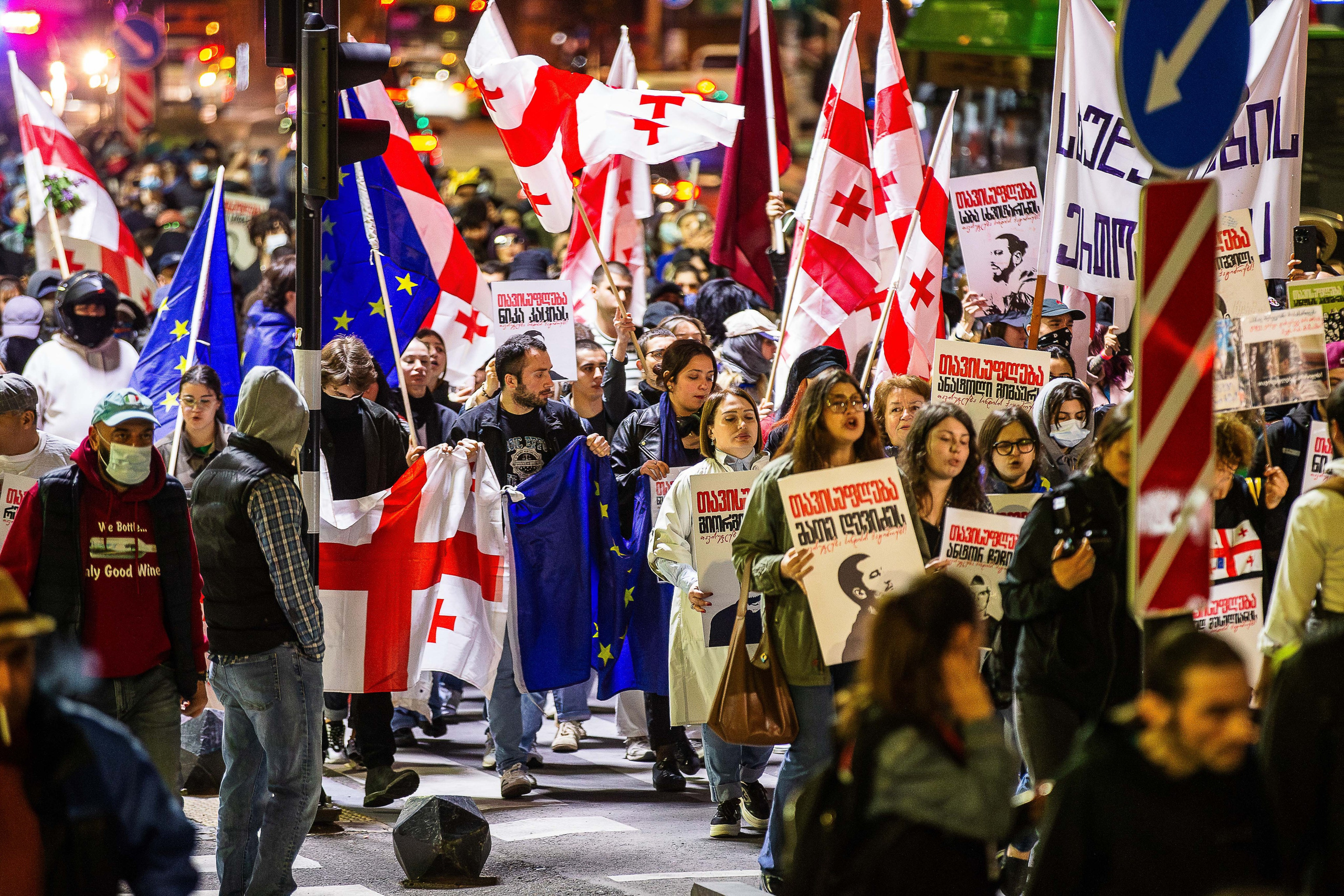 Breaking News Photography – Real Stories Captured. Ilya Vaga