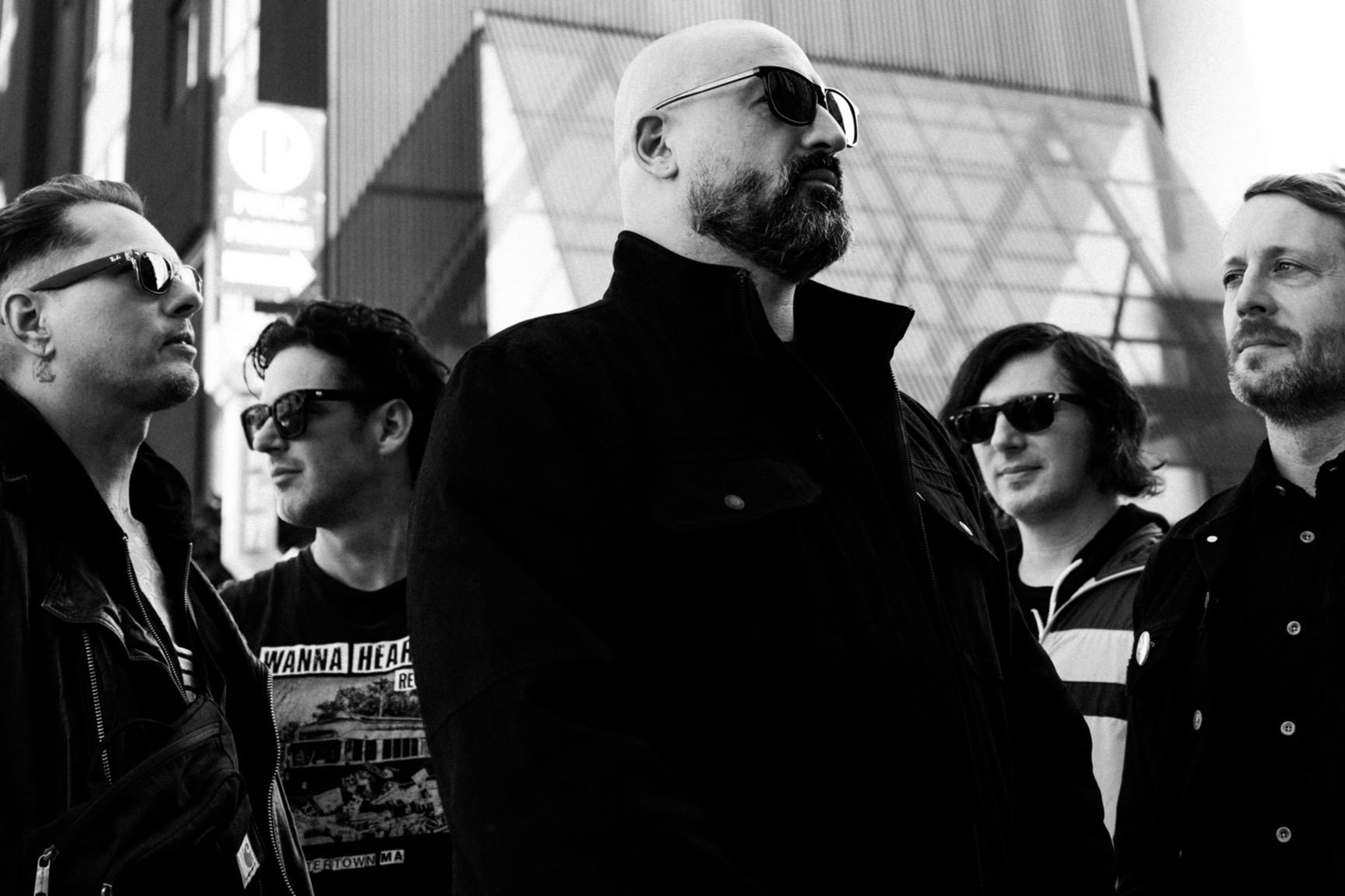 Within Temptation и Smash Into Pieces представили совместный клип на мощный сингл «Somebody Like You» | FOTKAI