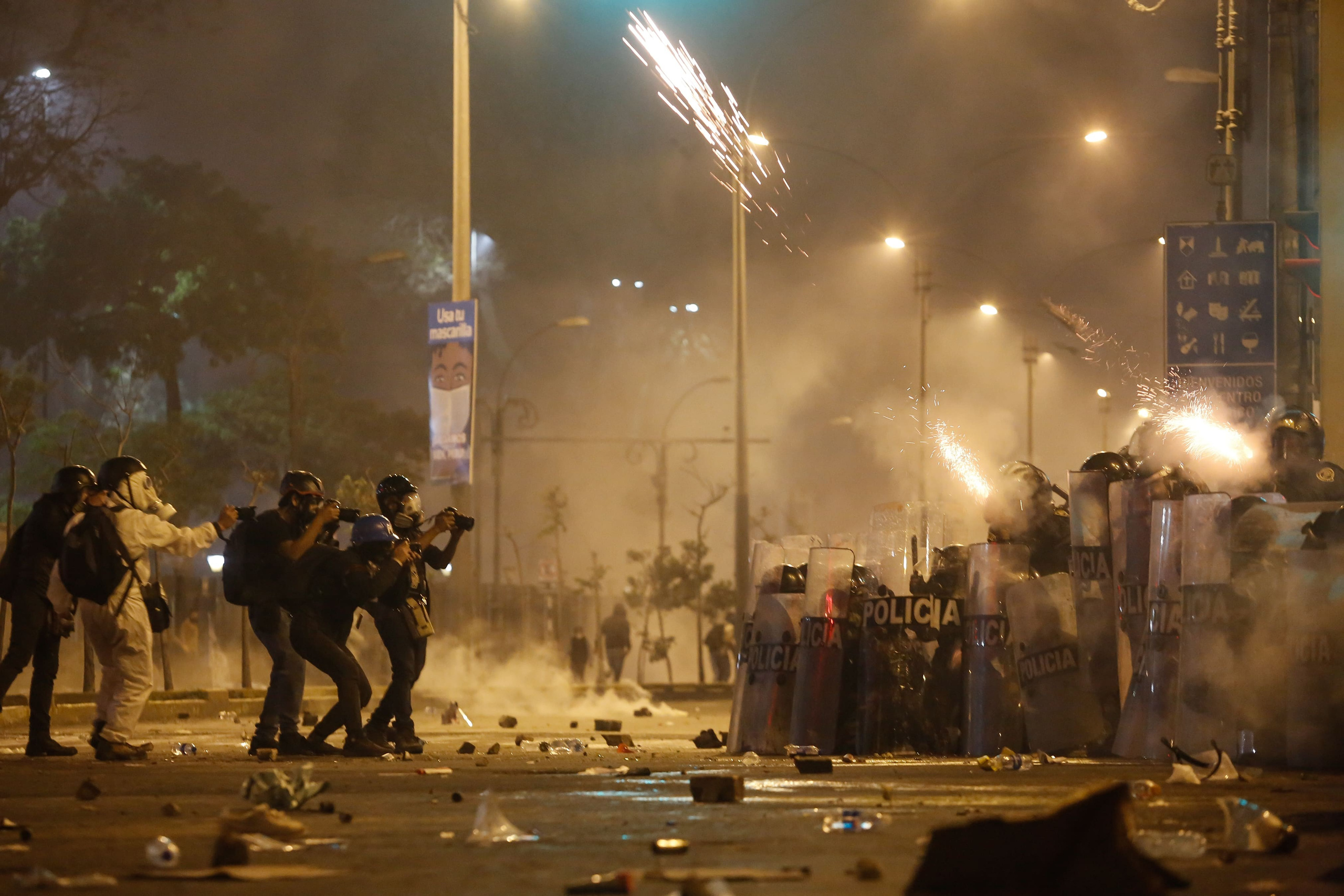 Protestas contra Manuel Merino