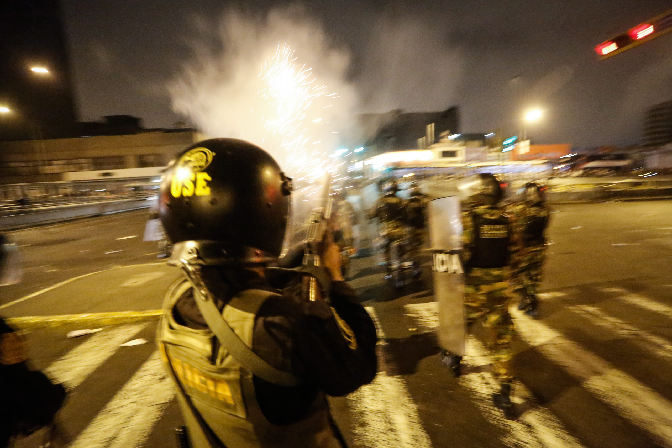Protestas contra Manuel Merino