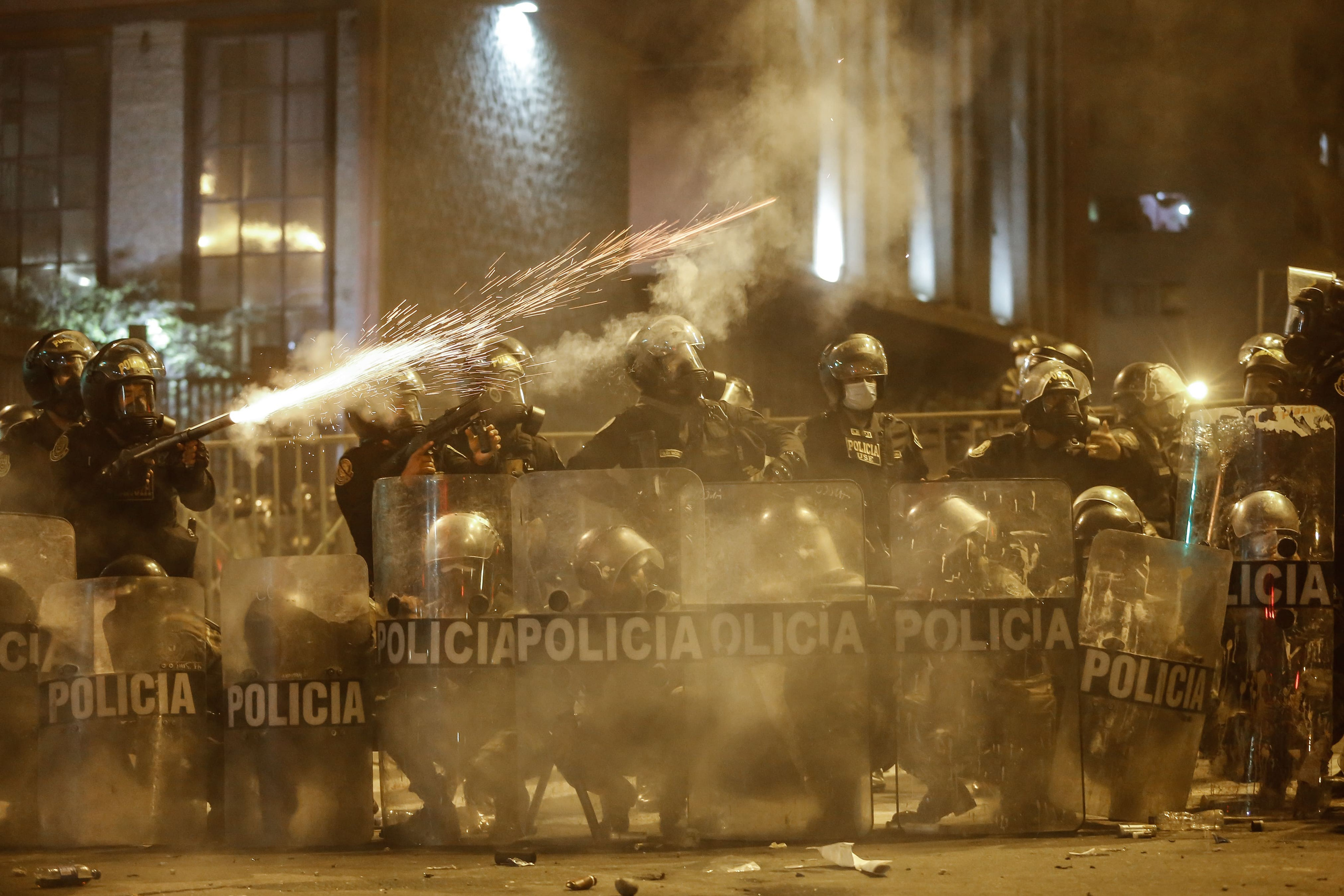Protestas contra Manuel Merino