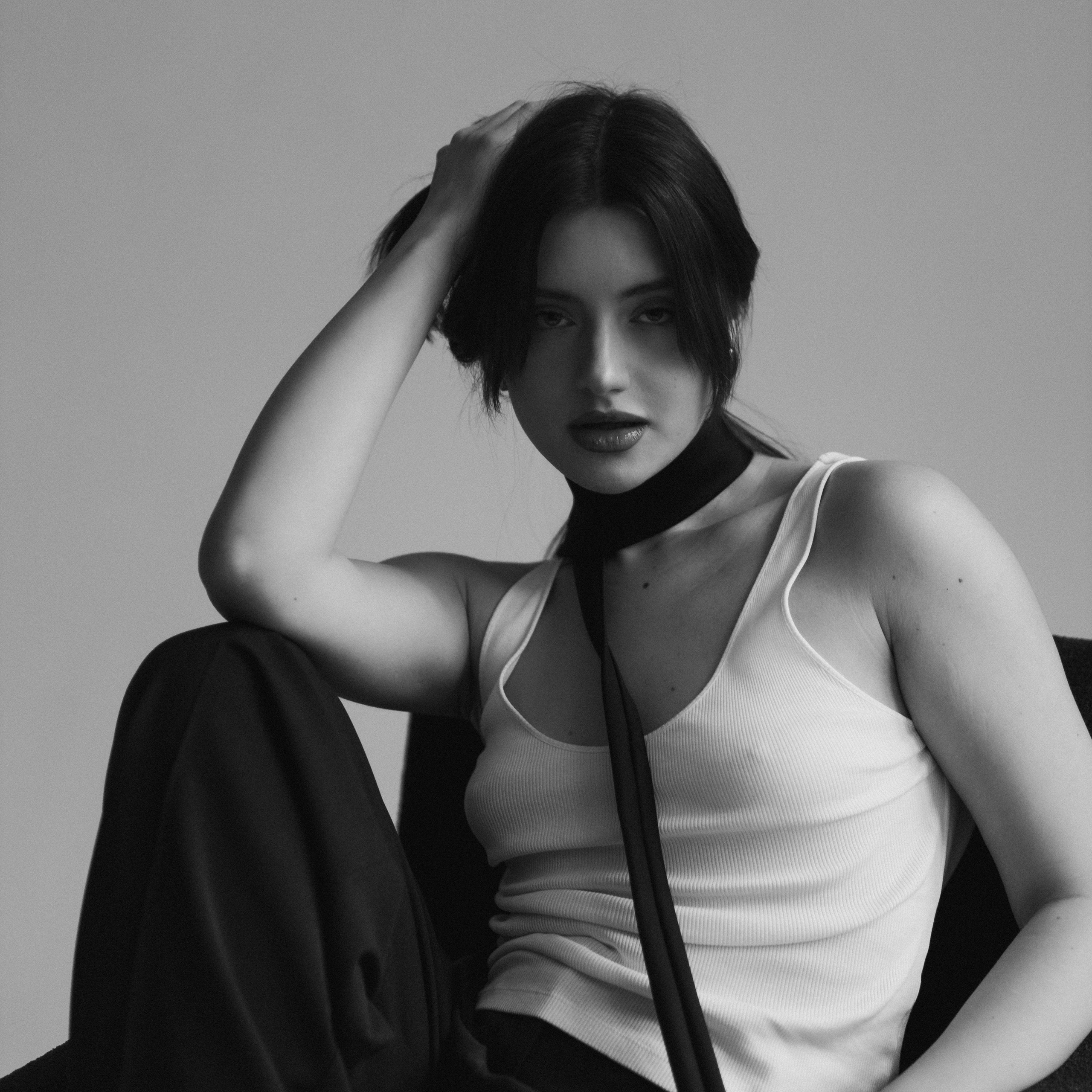 Portret kobiety w studiu