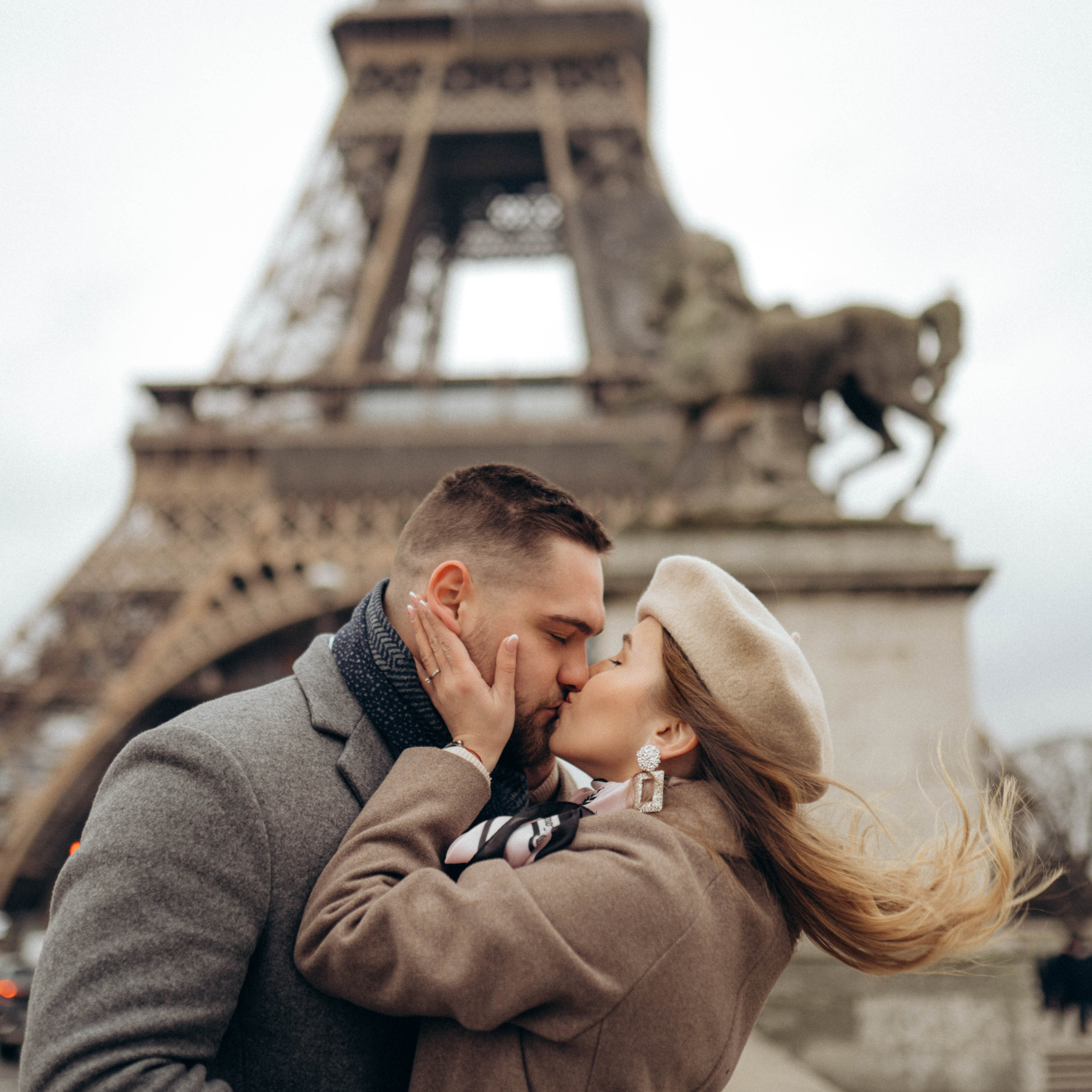 Couple photo session in Paris — Photo session lasts 1 hour