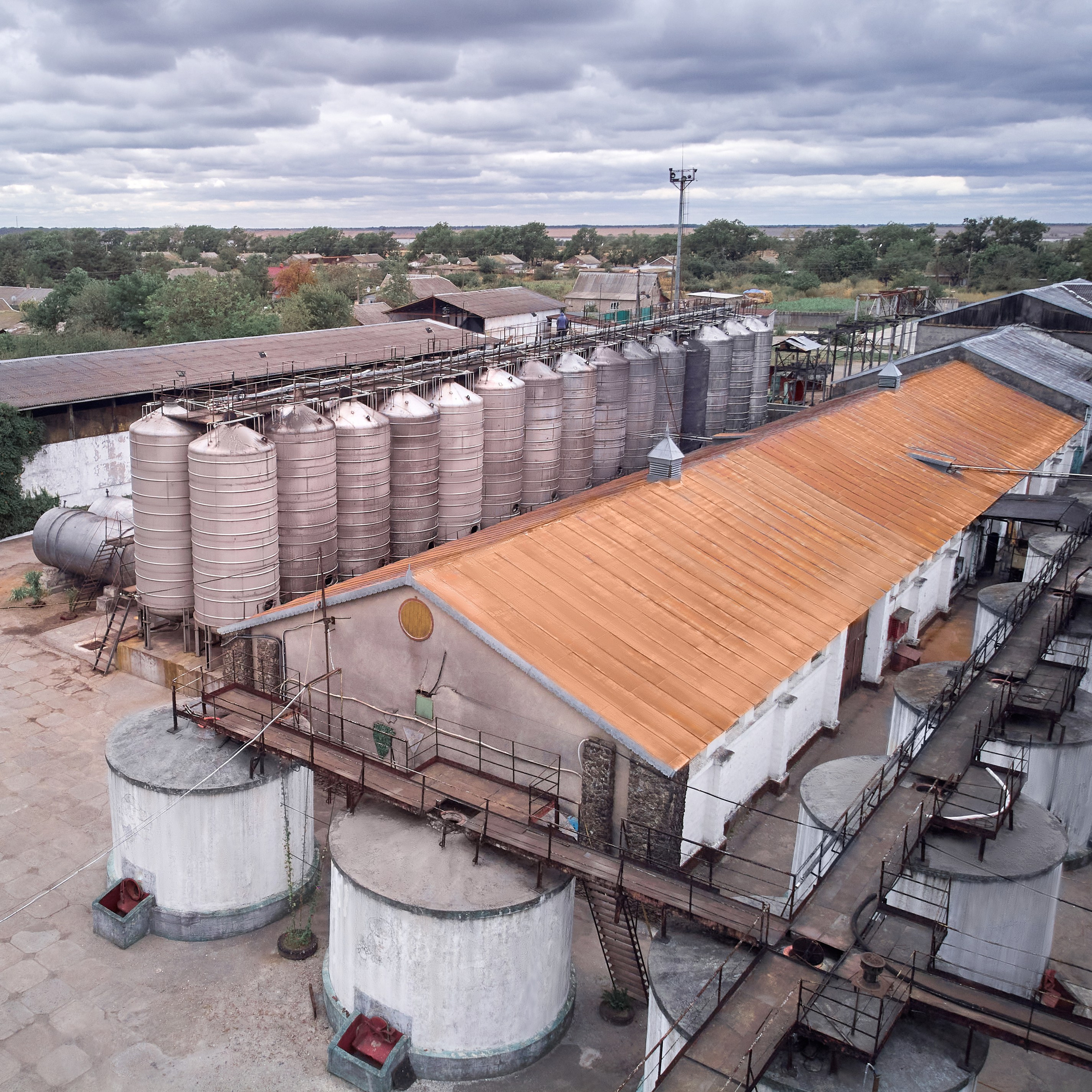 Производственное предприятие с высоты, корпоративная съемка