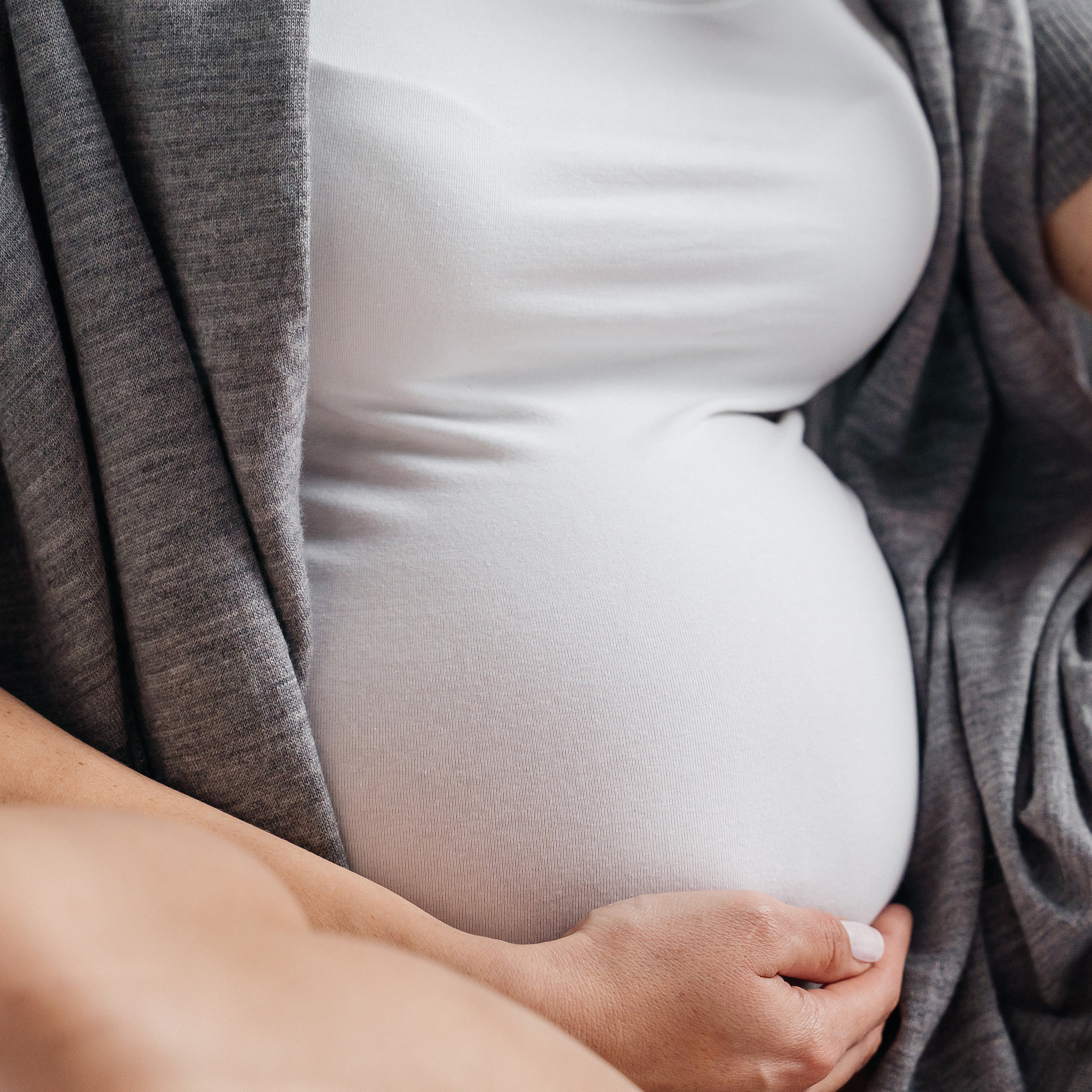 Babybauch. Hochzeitsfotograf für Moers, Niederrhein, Düsseldorf, NRW und Deutschland