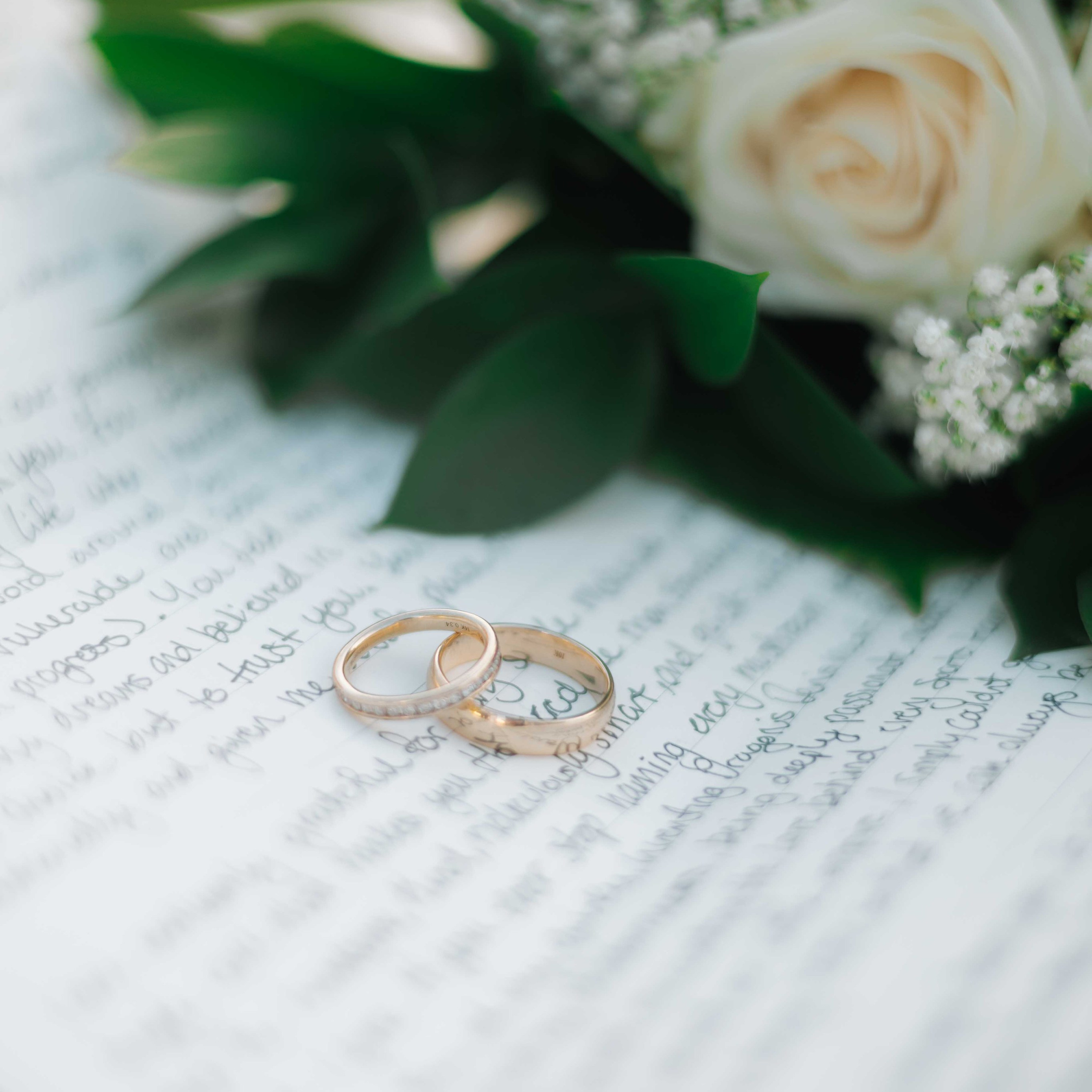 Small wedding ceremony. Photographer Ottawa Jane Krasnopolska