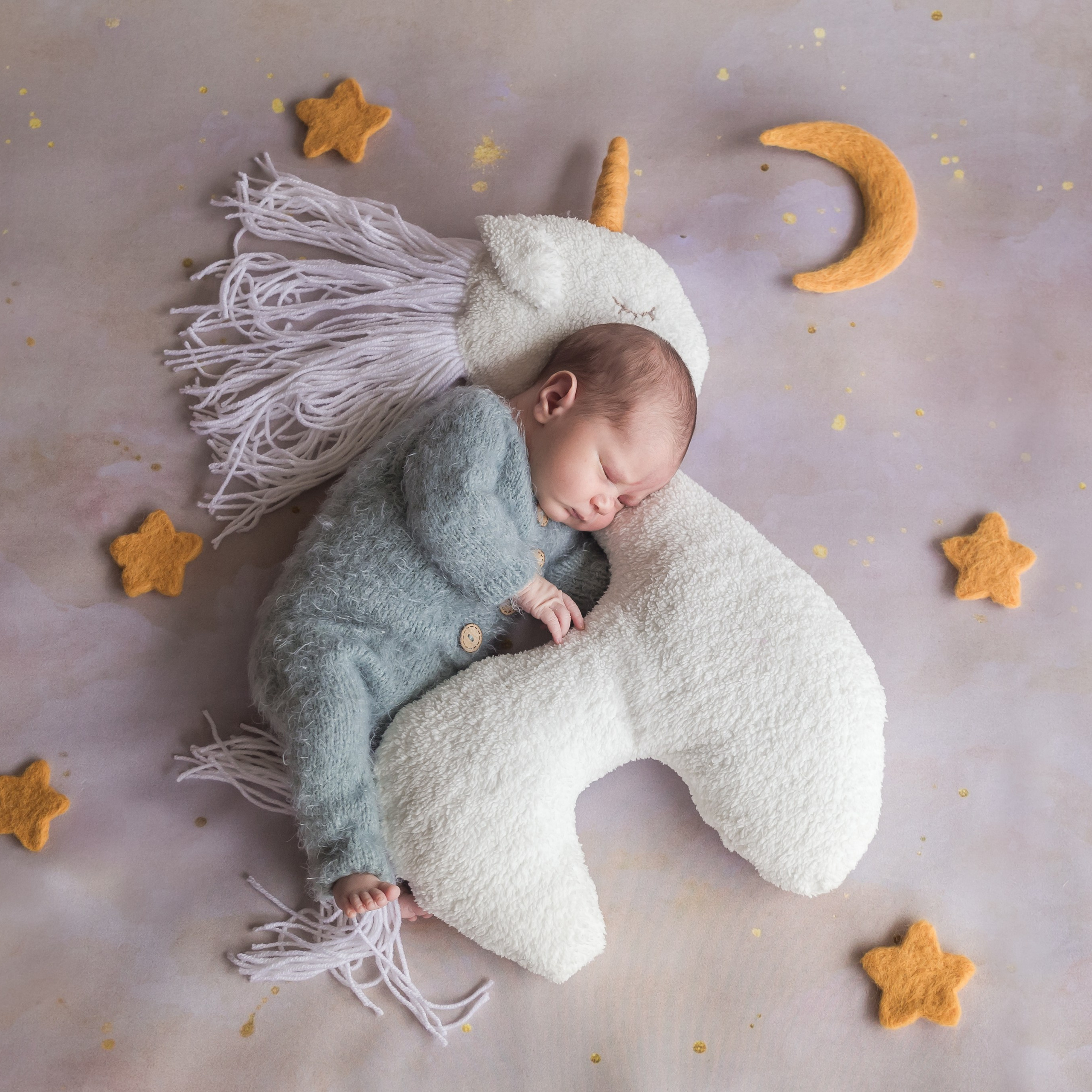 НОВОРОЖДЕННЫЕ