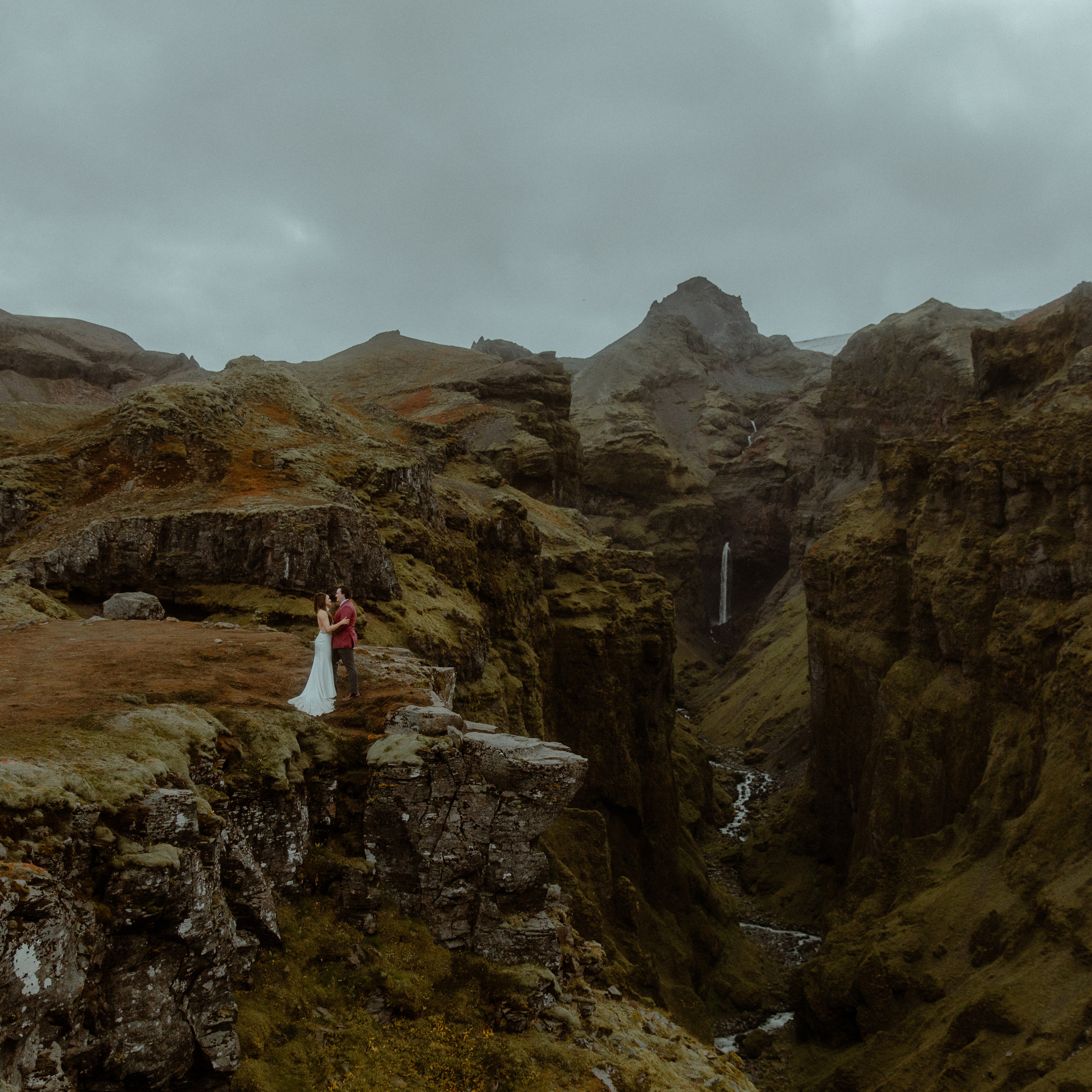 How To Elope In The Faroe Islands In 2025-2026. Iceland elopement photographer & videographer