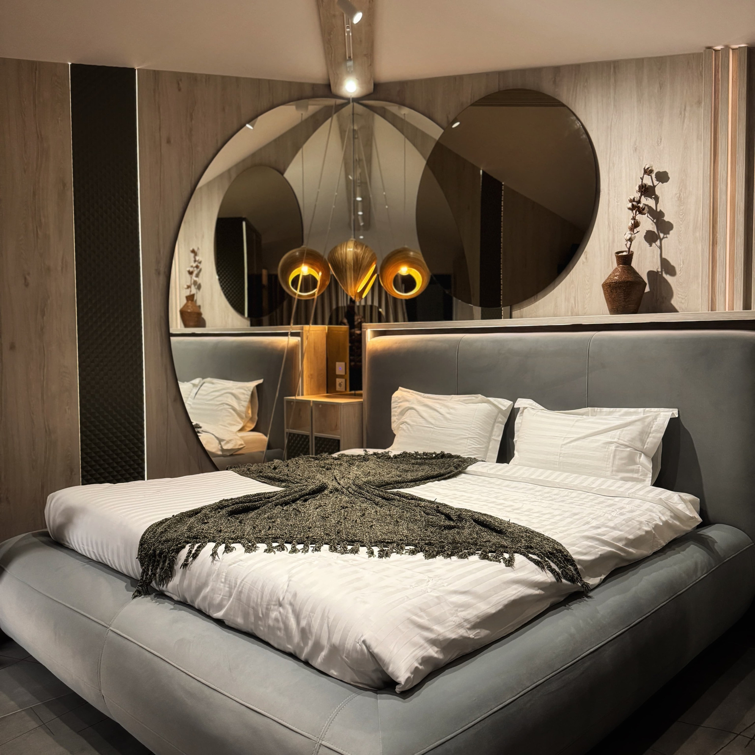 Amumi 2 – Interior Design by Elena Ionescu. IONESCU ELENA