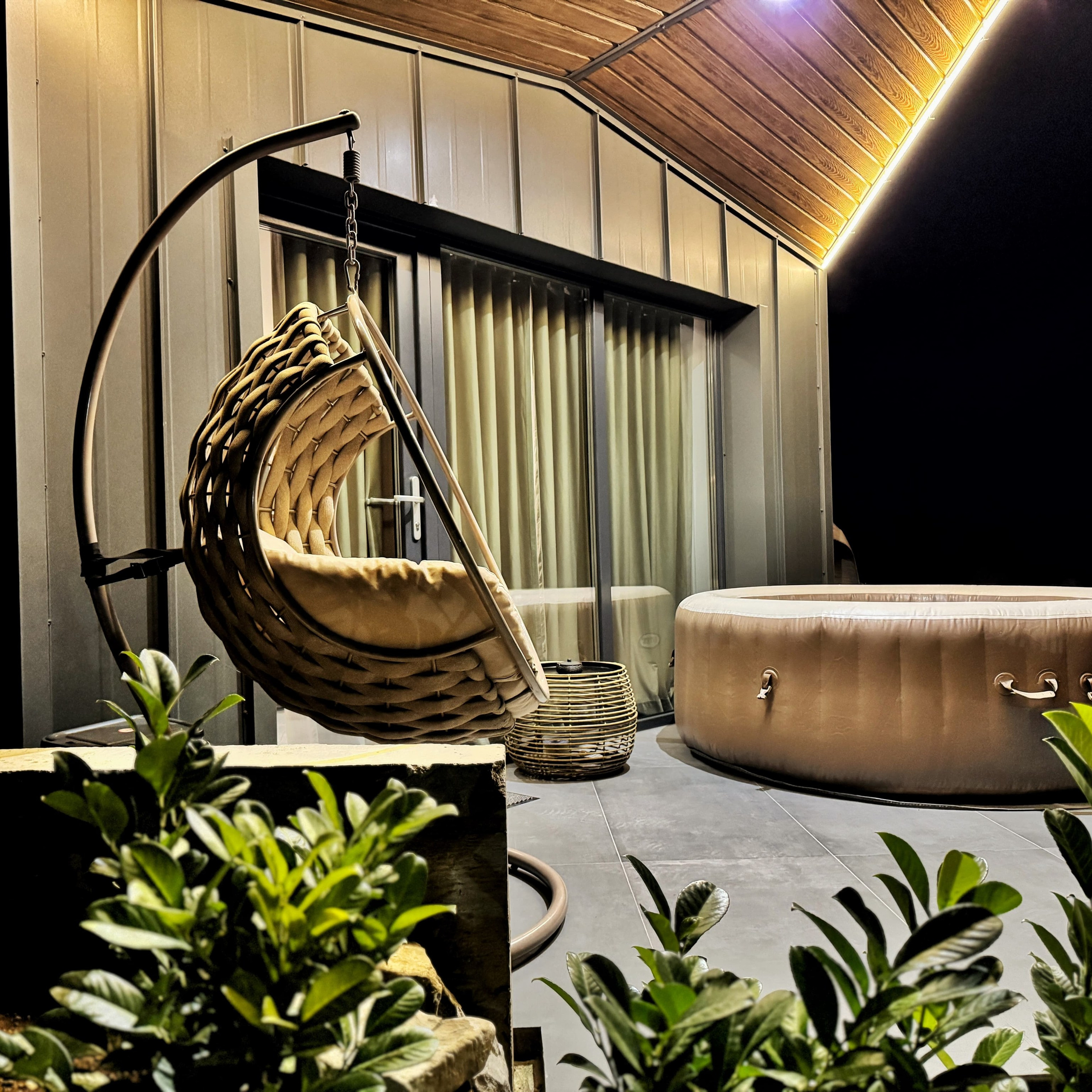 Amumi 2 – Interior Design by Elena Ionescu. IONESCU ELENA