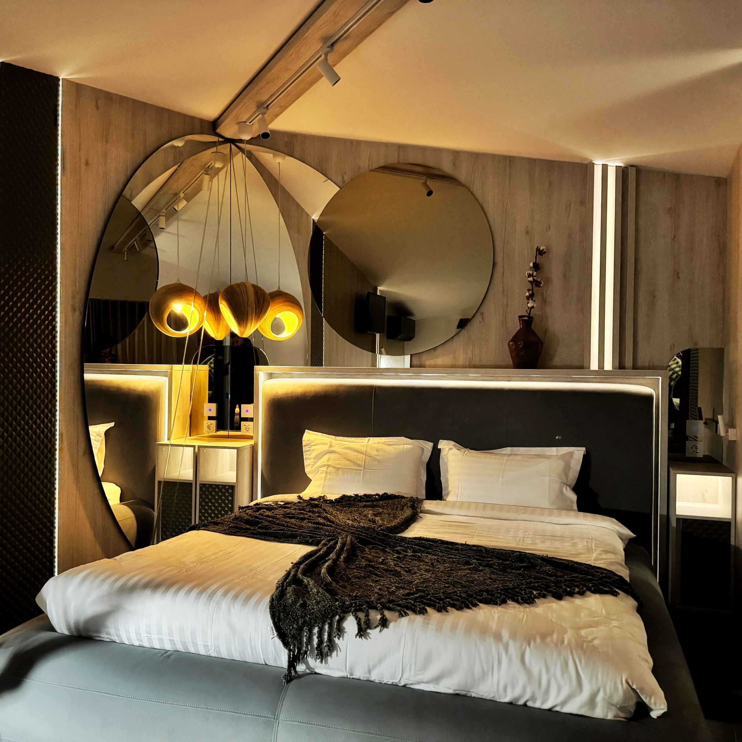 Amumi 2 – Interior Design by Elena Ionescu. IONESCU ELENA