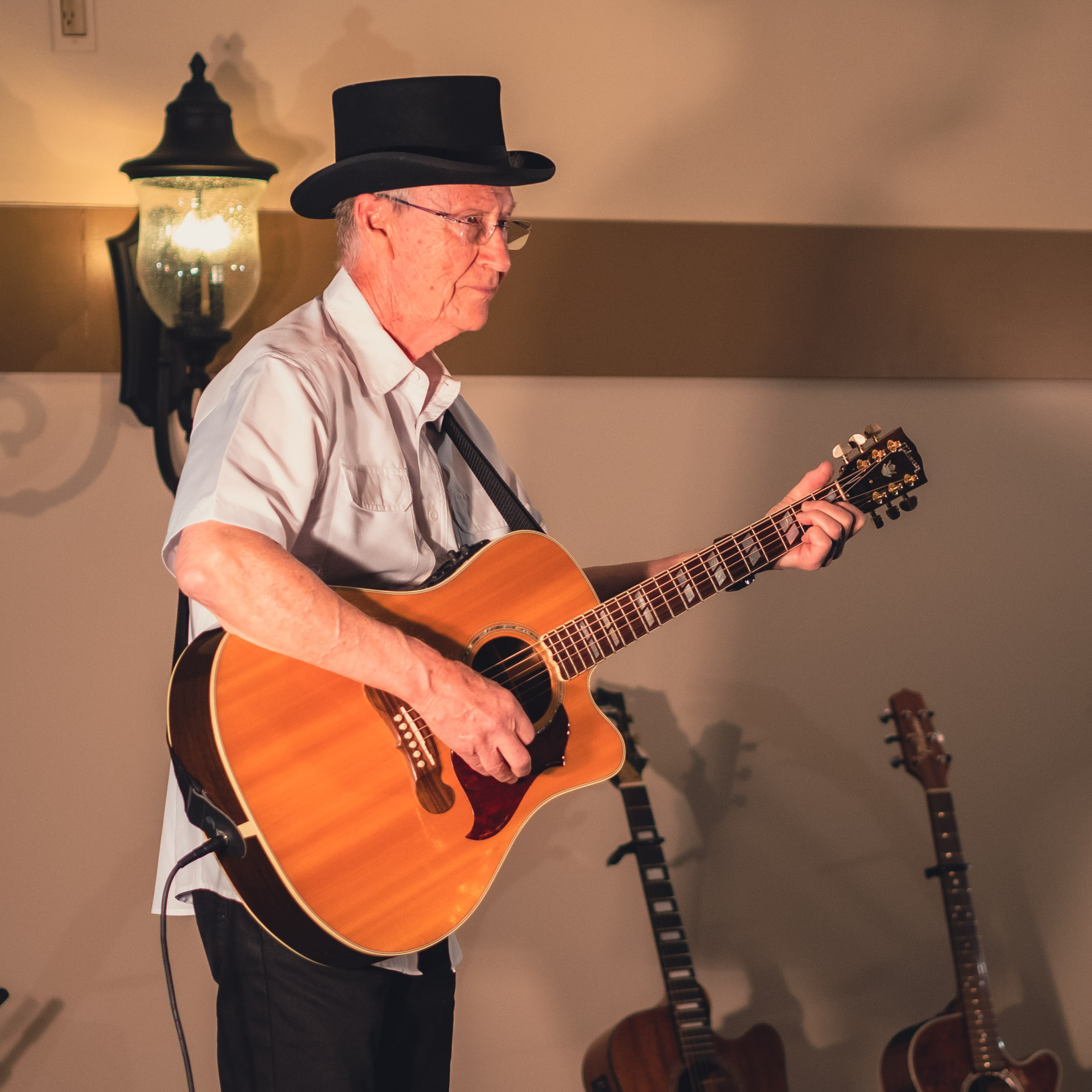 Indigenous Peoples Day in Fort Saskatchewan, 2022 - Fiddle and country music - performance by Zachary Willier