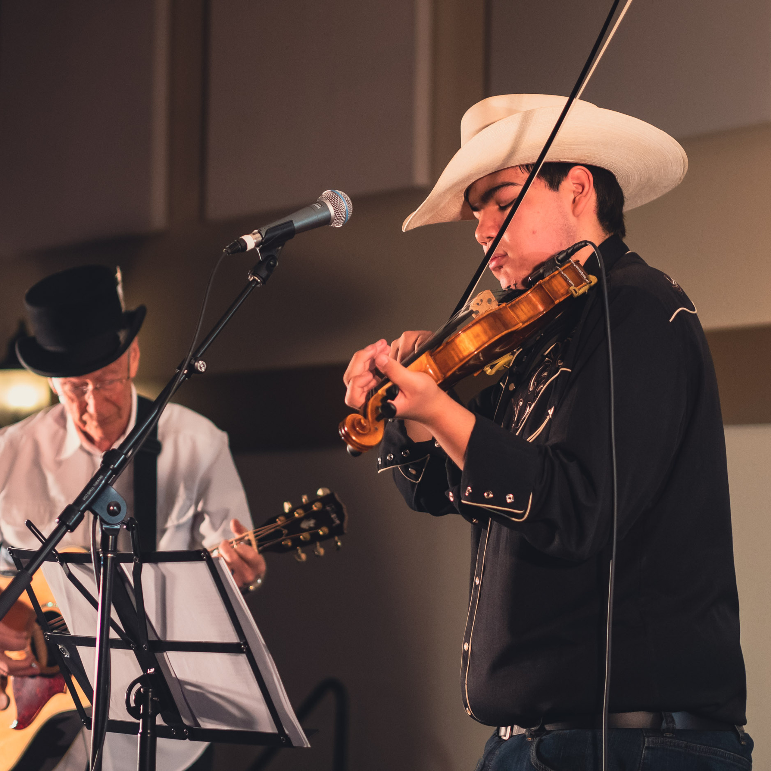 Indigenous Peoples Day in Fort Saskatchewan, 2022 - Fiddle and country music - performance by Zachary Willier