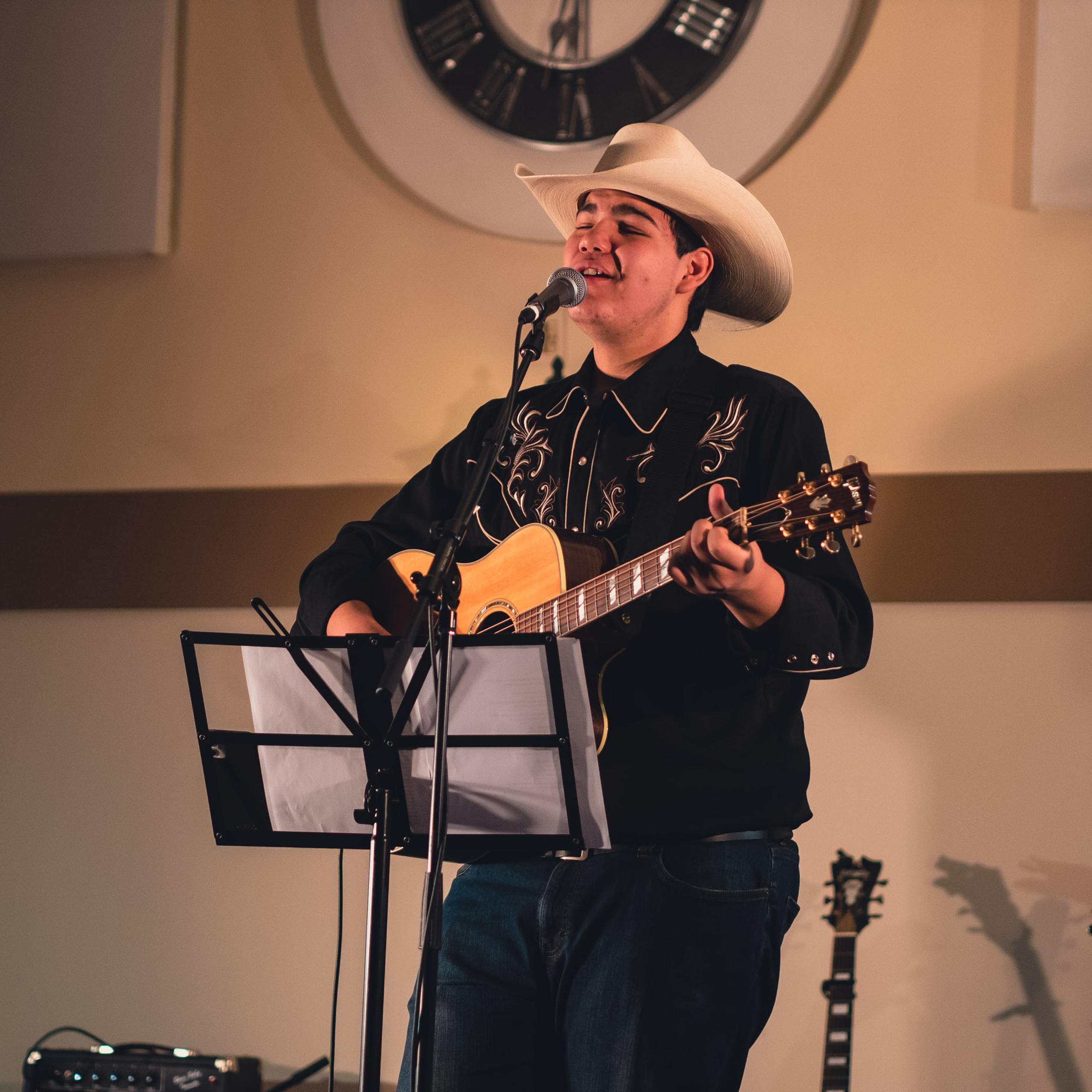 Indigenous Peoples Day in Fort Saskatchewan, 2022 - Fiddle and country music - performance by Zachary Willier
