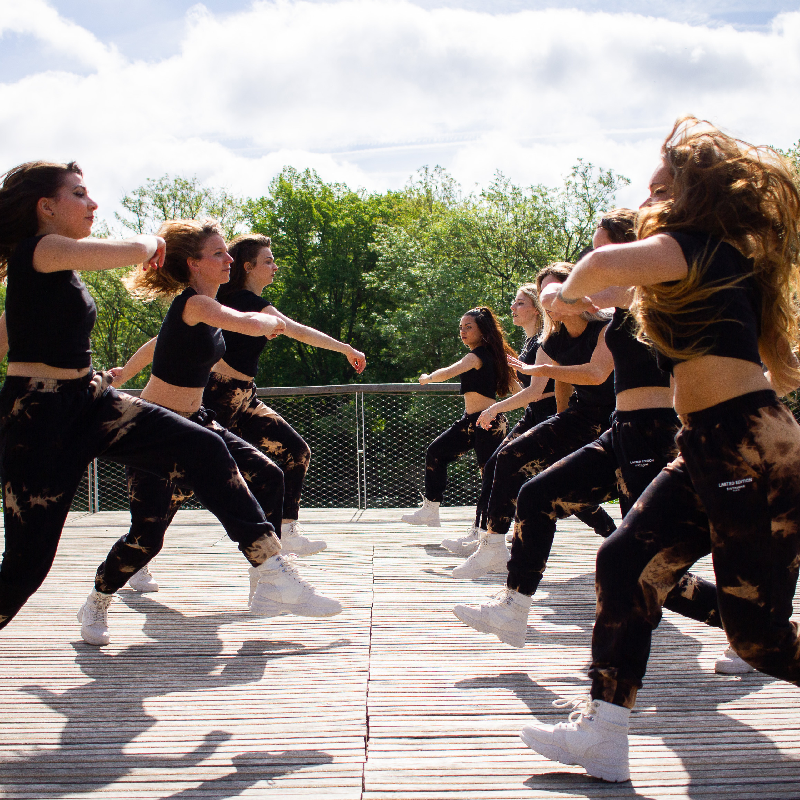 Portfolio Photographe à Poitiers, Tours et Vienne – Portrait, Corporate et Reportage. Photographe professionnelle à Poitiers, Tours et Châtellerault | Studio photo entre Poitiers et Tours – portraits, familles, entreprises, ma