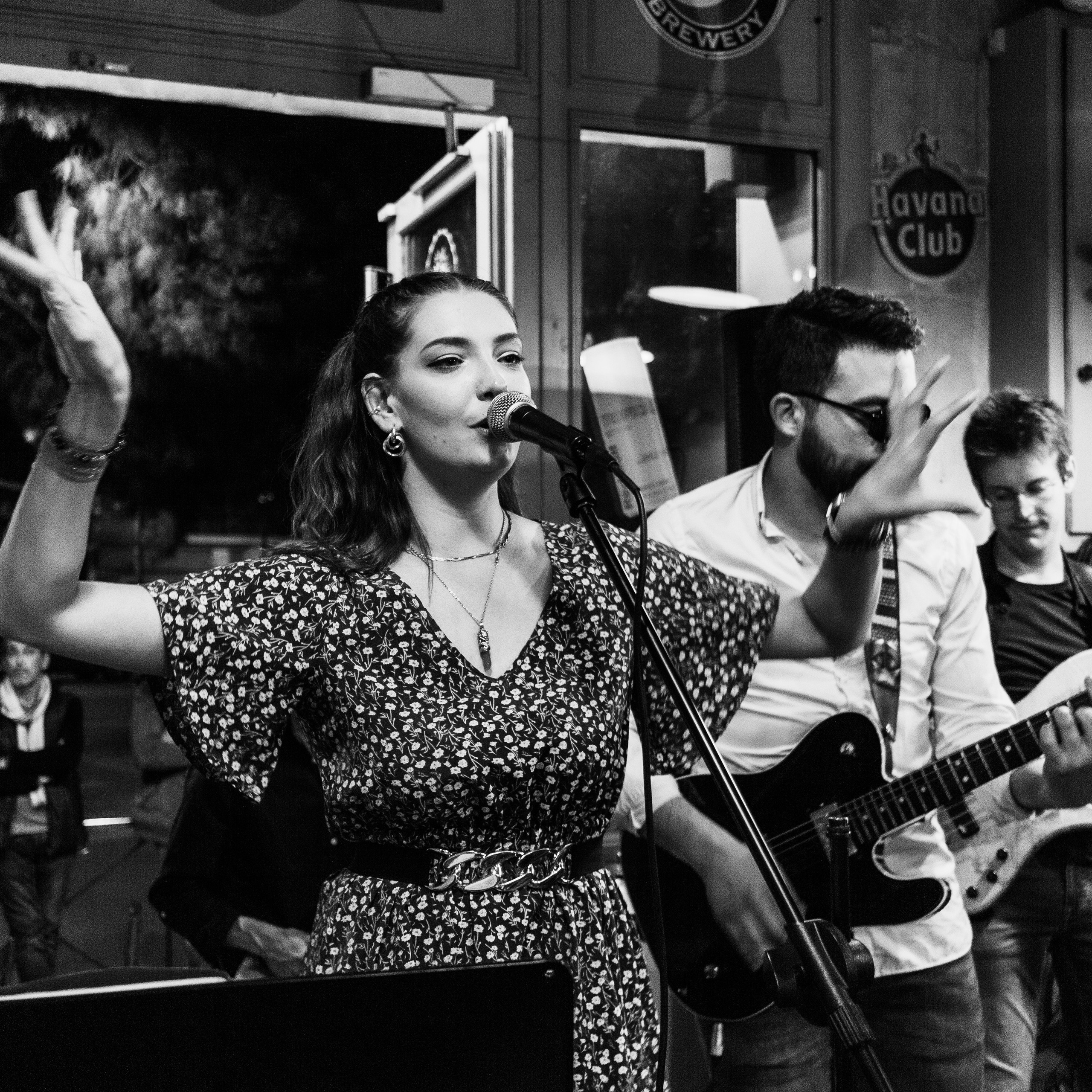 Portfolio Photographe à Poitiers, Tours et Vienne – Portrait, Corporate et Reportage. Photographe professionnelle à Poitiers, Tours et Châtellerault | Studio photo entre Poitiers et Tours – portraits, familles, entreprises, ma