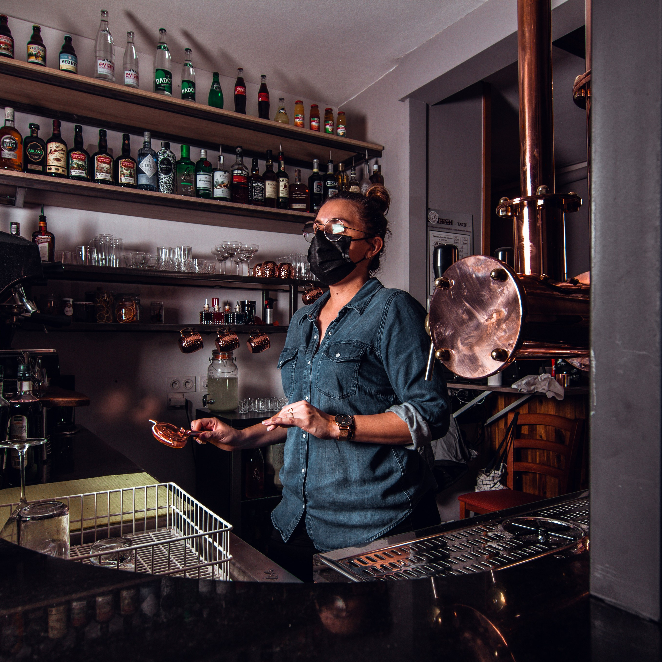 Photographe Professionnel à Poitiers, Vienne et Tours – Corporate, Reportage et Immobilier. Photographe professionnelle à Poitiers, Tours et Châtellerault | Studio photo entre Poitiers et Tours – portraits, familles, entreprises, ma