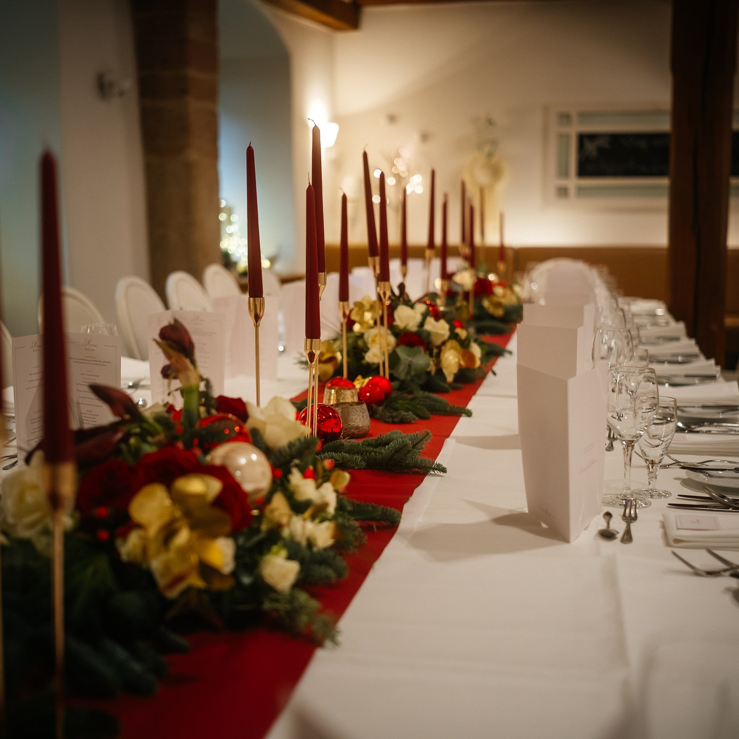 winter wedding decoration at schloss romrod