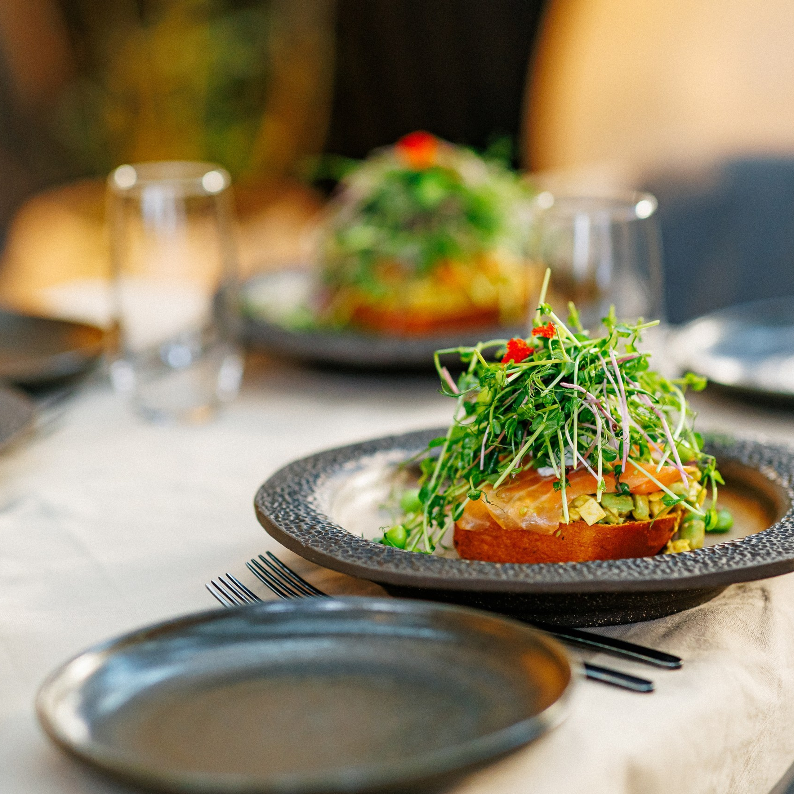 FOTOREPORTAJ. Fotografie artistică și reportaj evenimente by Artur Okami