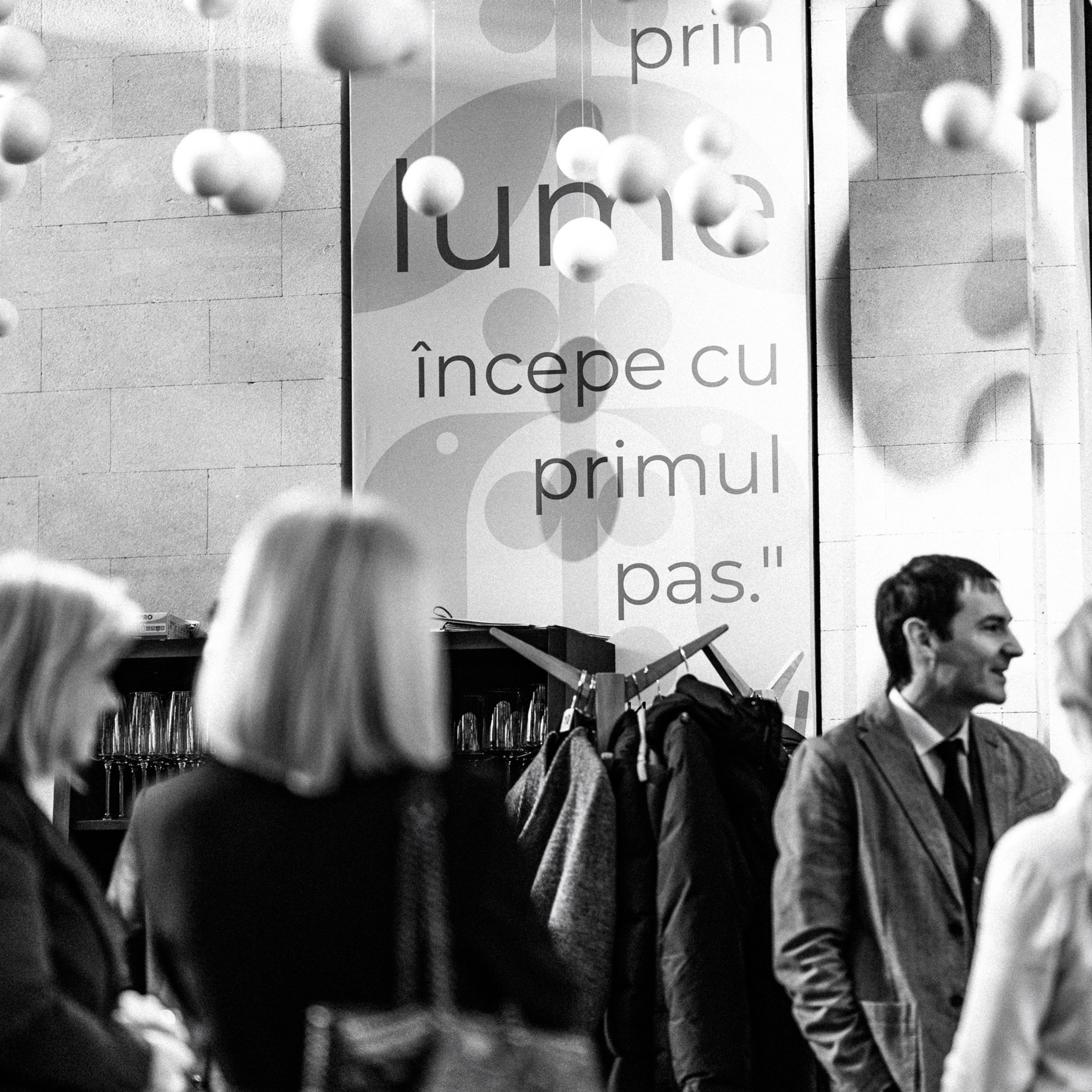 FOTOREPORTAJ. Fotografie artistică și reportaj evenimente by Artur Okami