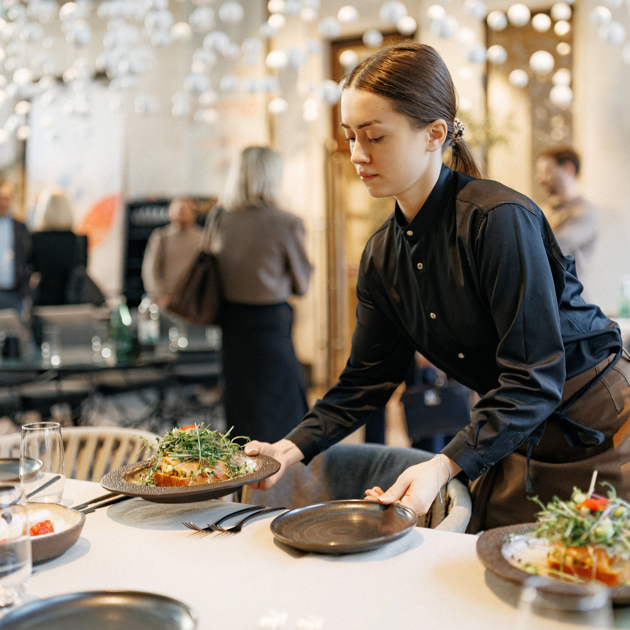 FOTOREPORTAJ. Fotografie artistică și reportaj evenimente by Artur Okami